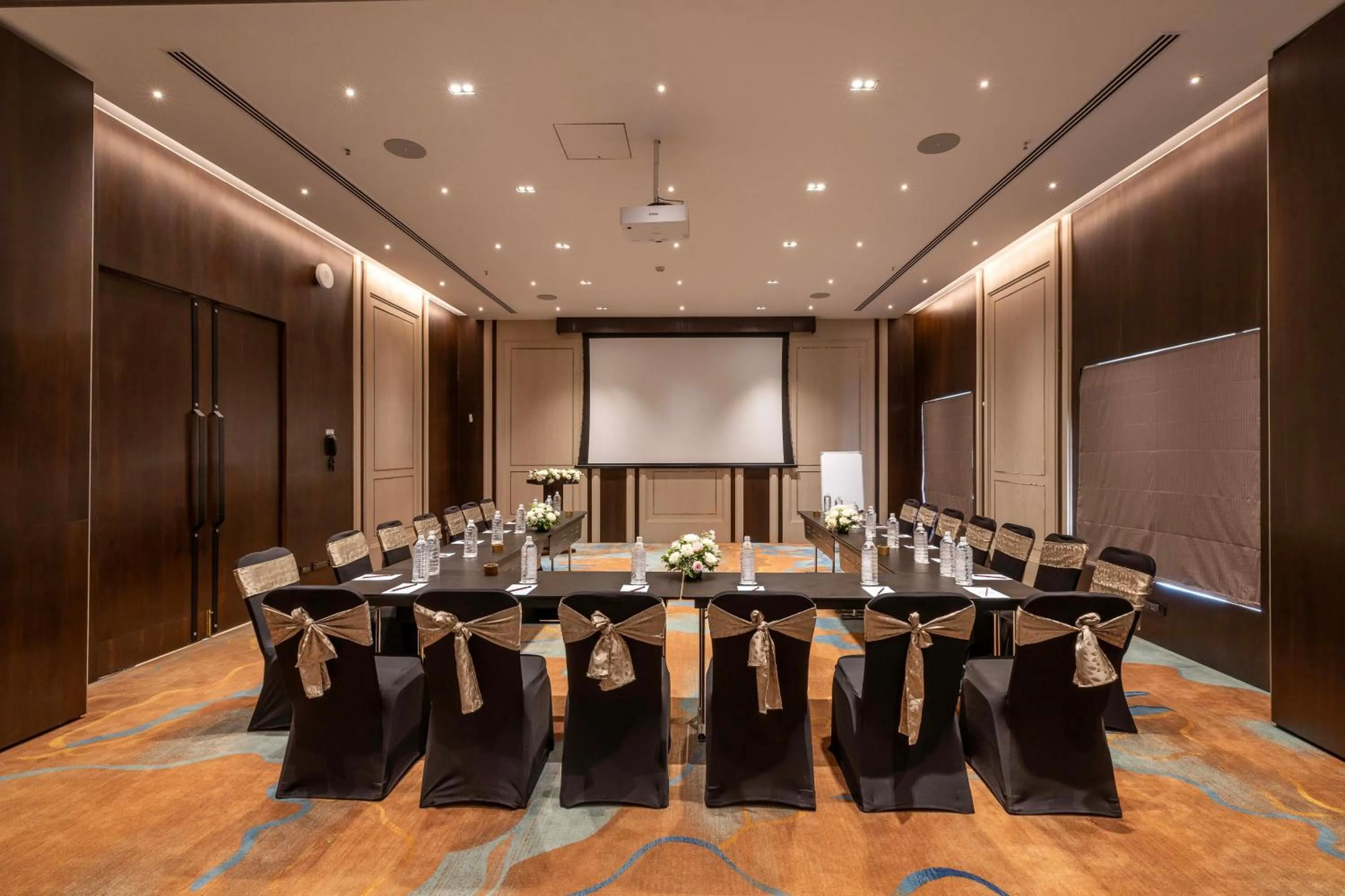 Meeting/conference room in Citrine