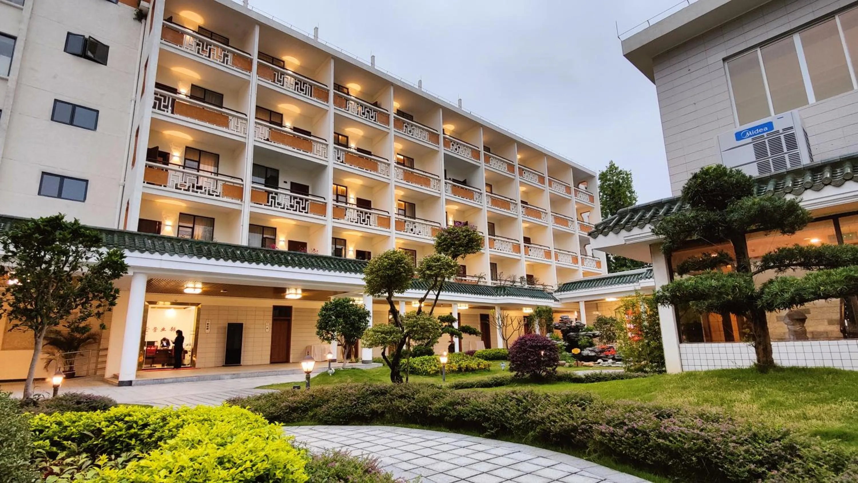 White Swan Guest House