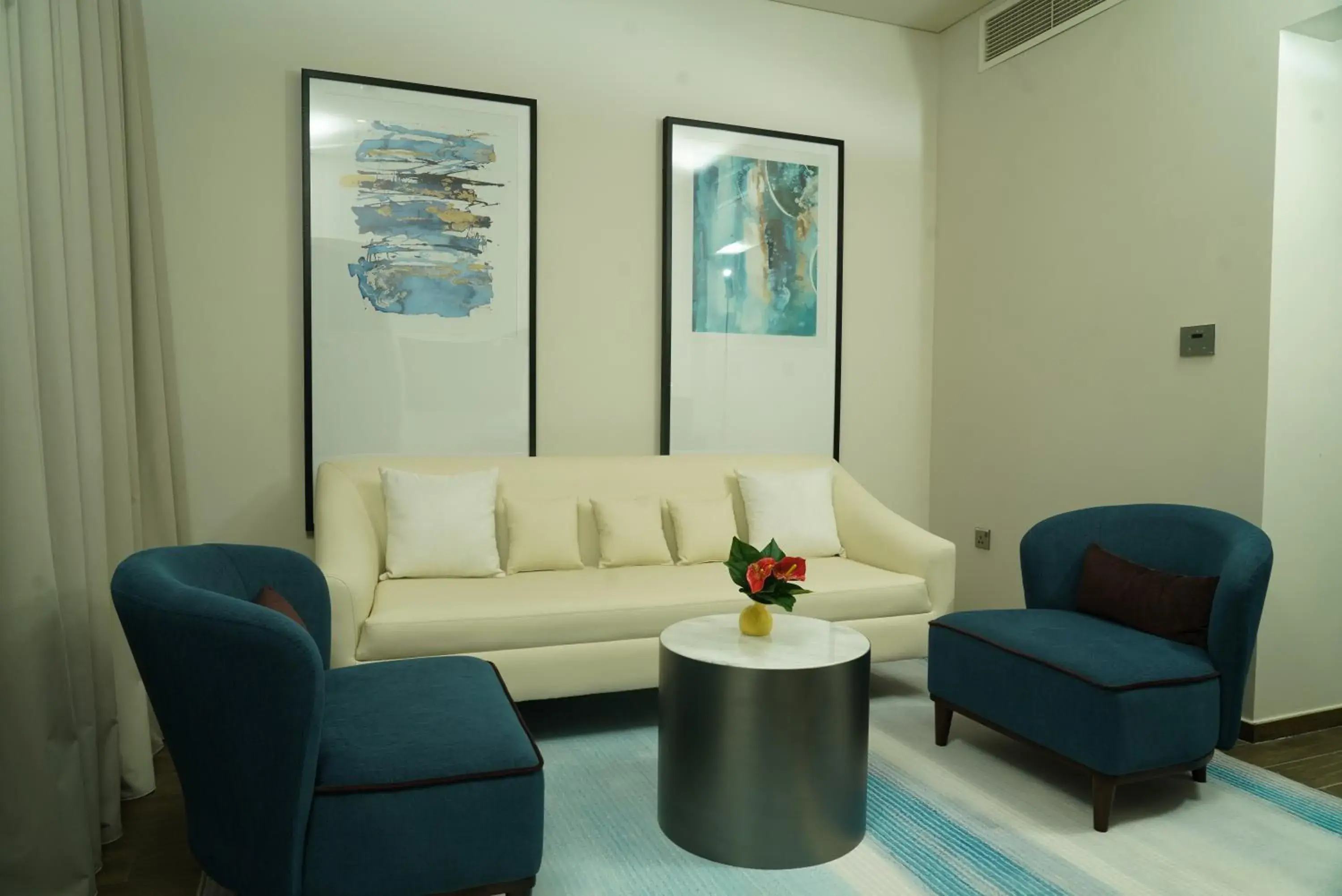 One-Bedroom Suite in C - Hotel and Suites Doha One-Bedroom Suite in C - Hotel and Suites Doha