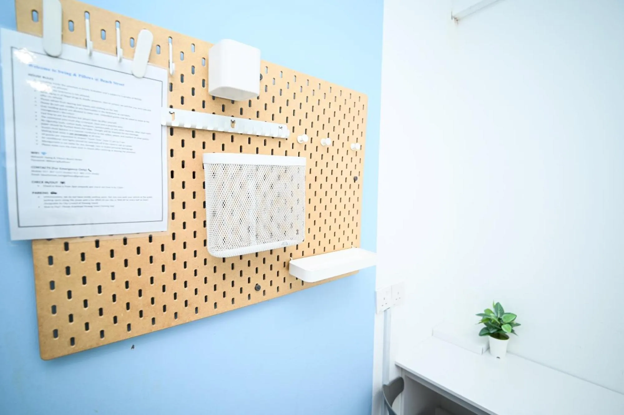 Swing & Pillows @ Beach Street