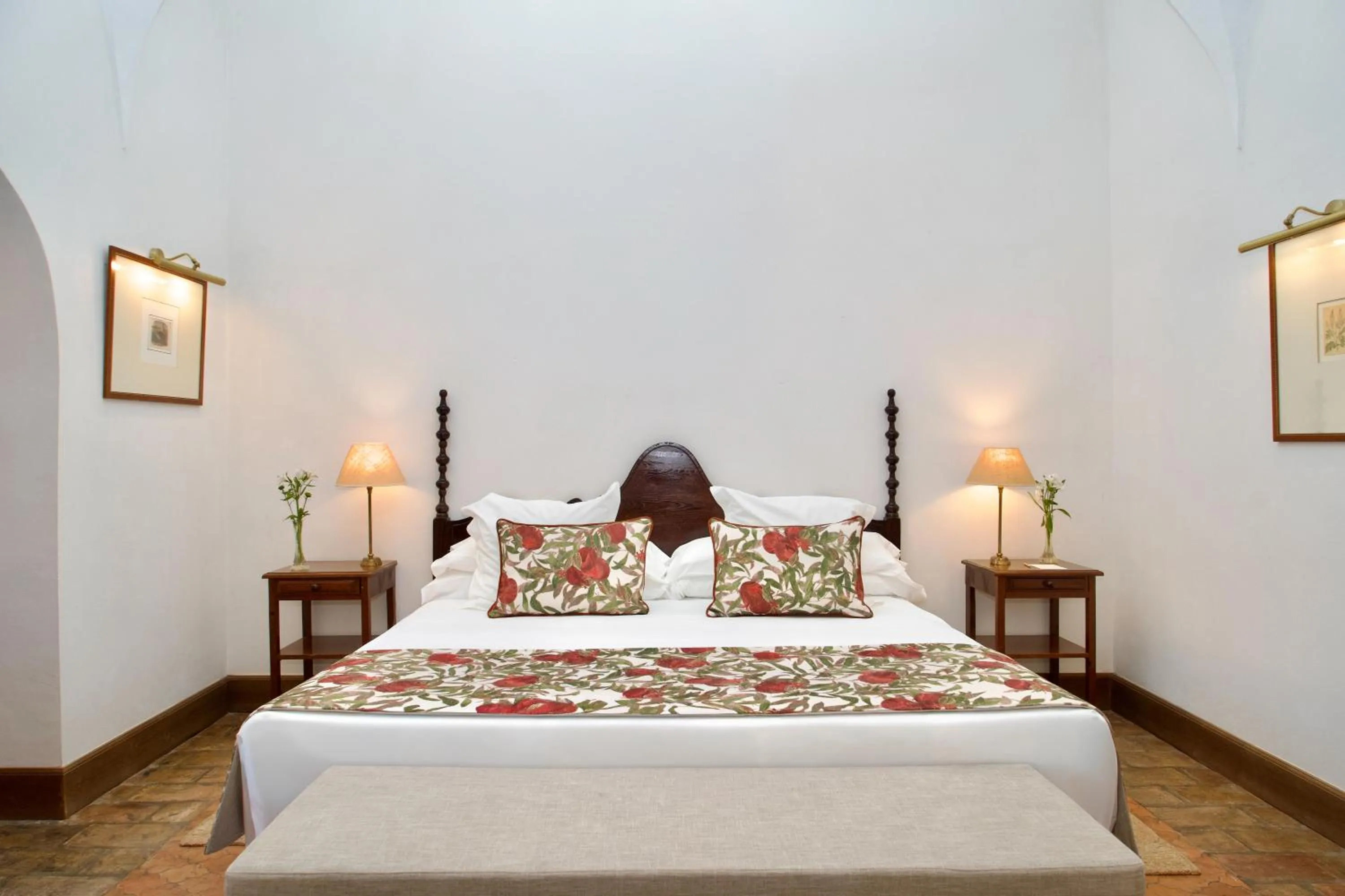 Bedroom, Bed in Monasterio de San Francisco