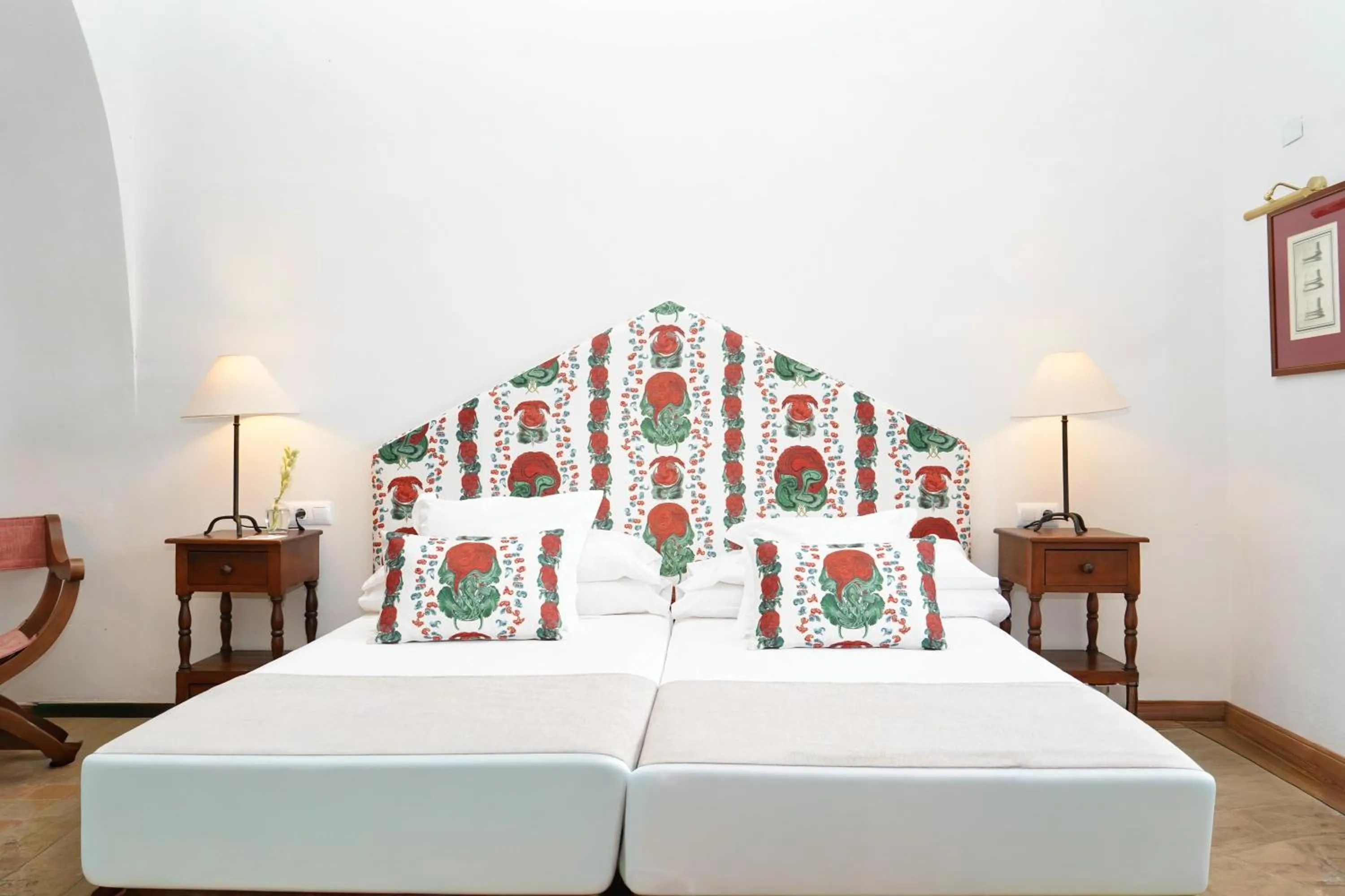 Bedroom, Bed in Monasterio de San Francisco