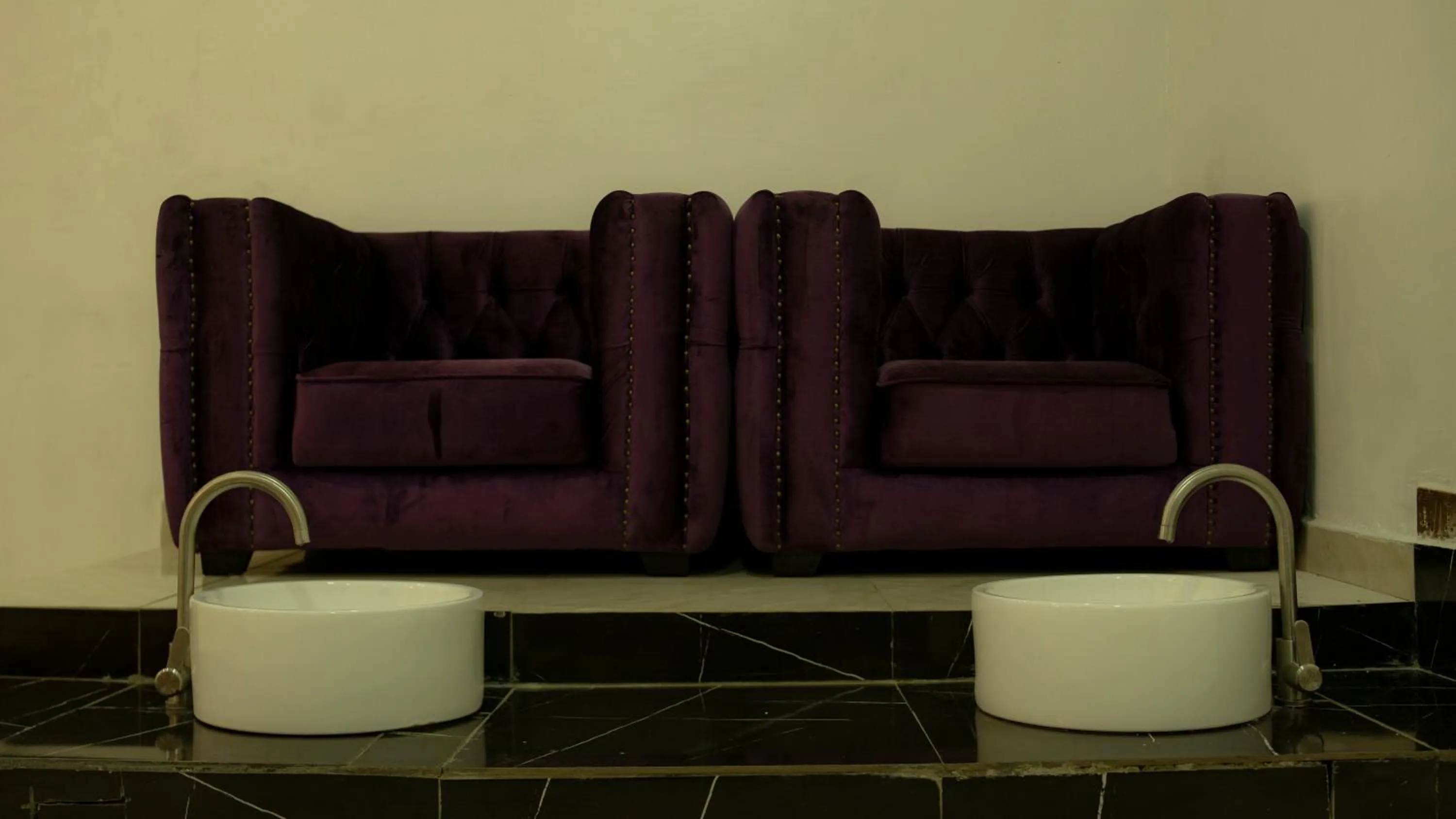 Spa and wellness centre/facilities in 247 Luxury Hotel & Apartment Ajah