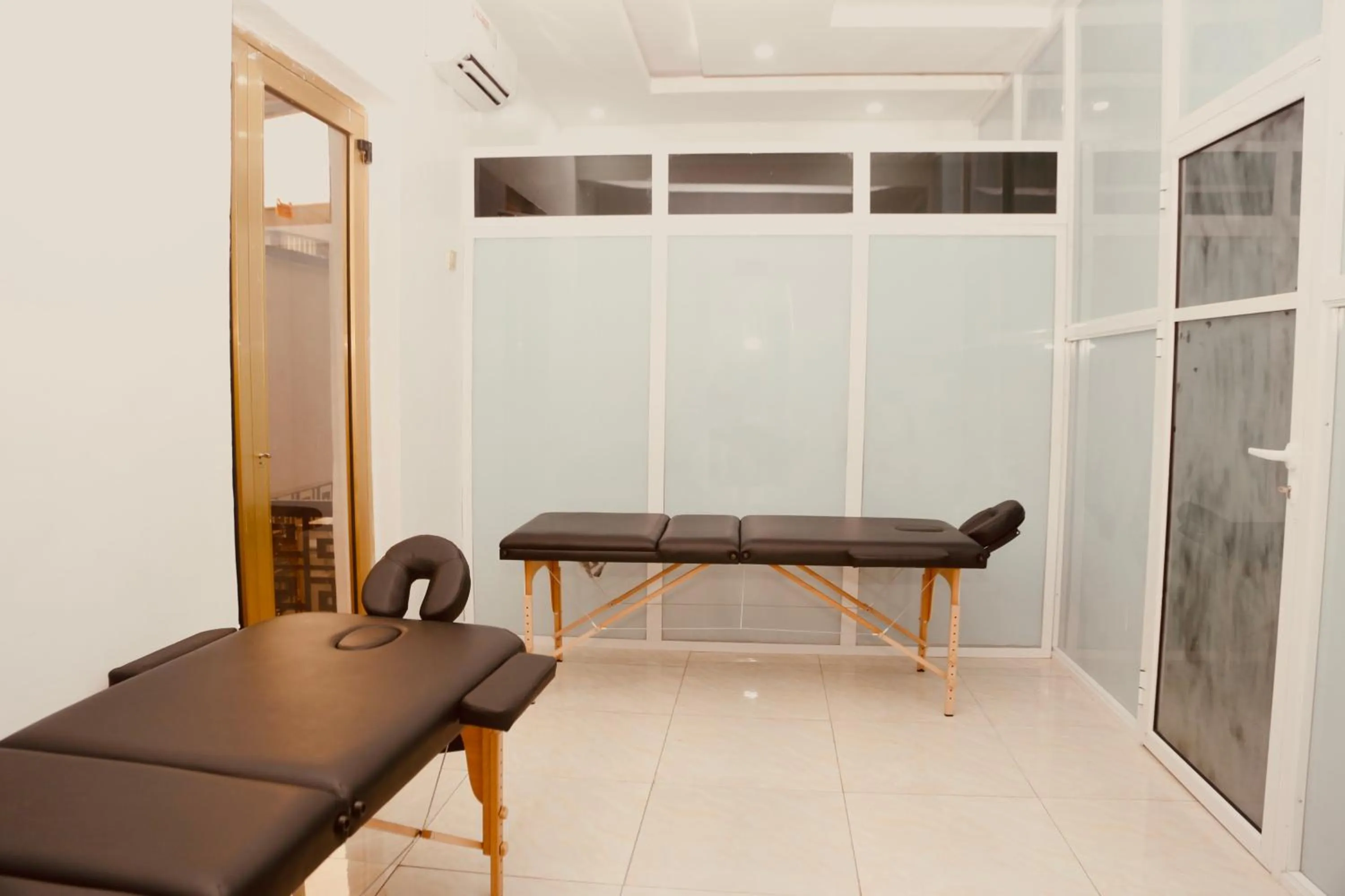Spa and wellness centre/facilities in 247 Luxury Hotel & Apartment Ajah