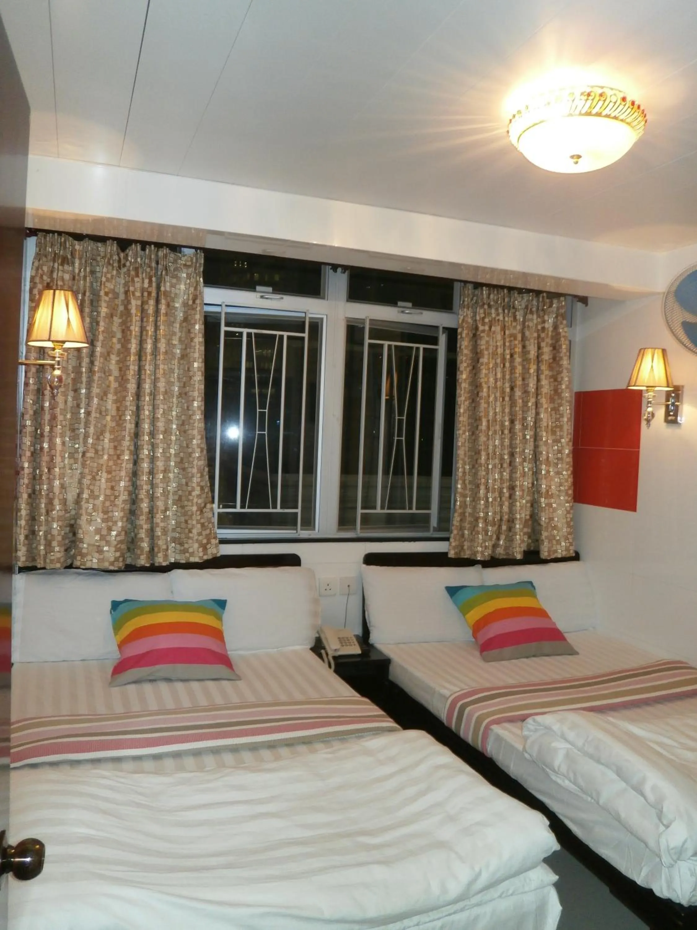 Photo of the whole room, Bed in Australia Lounge