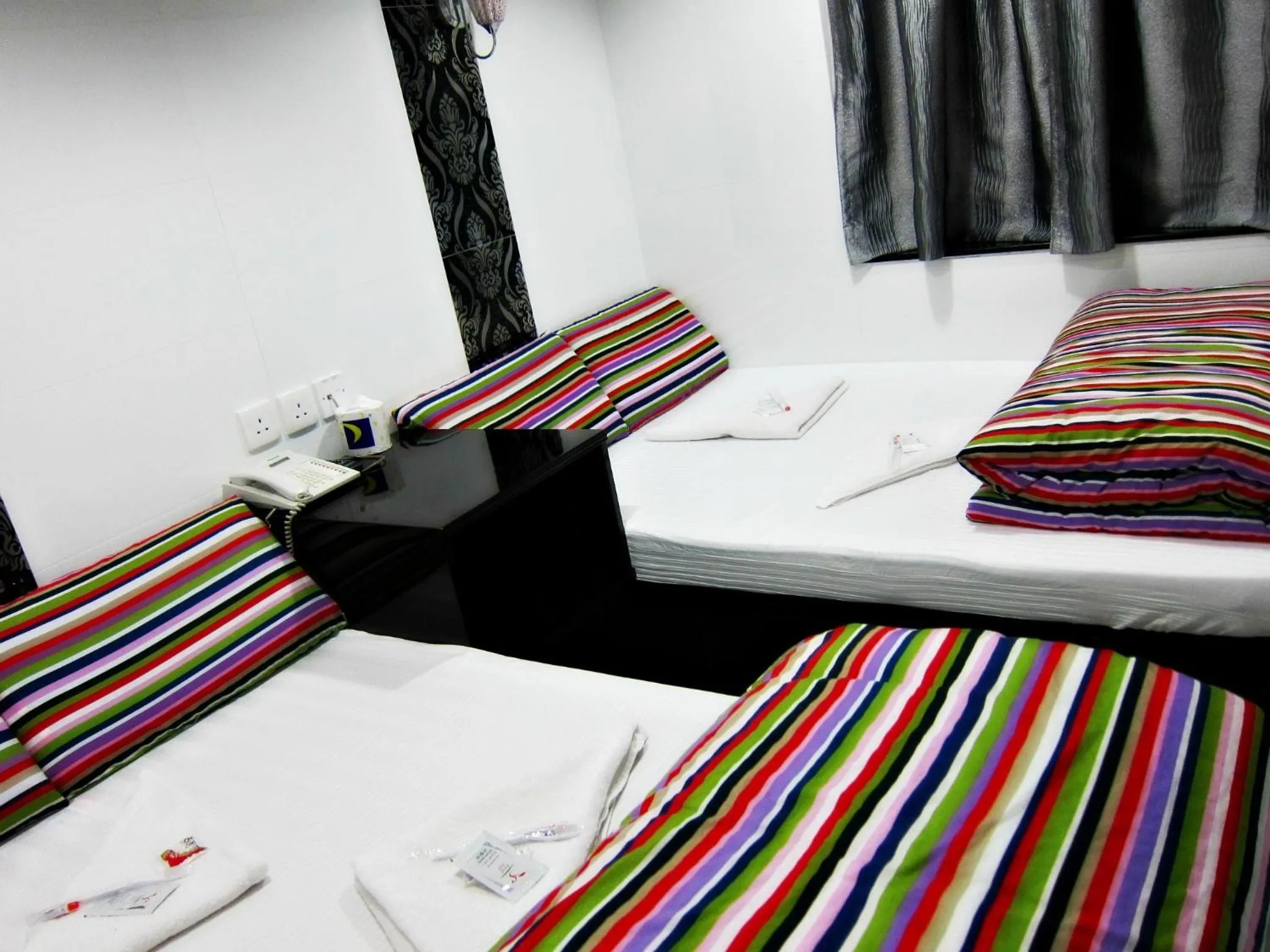 Bedroom, Bed in Australia Lounge