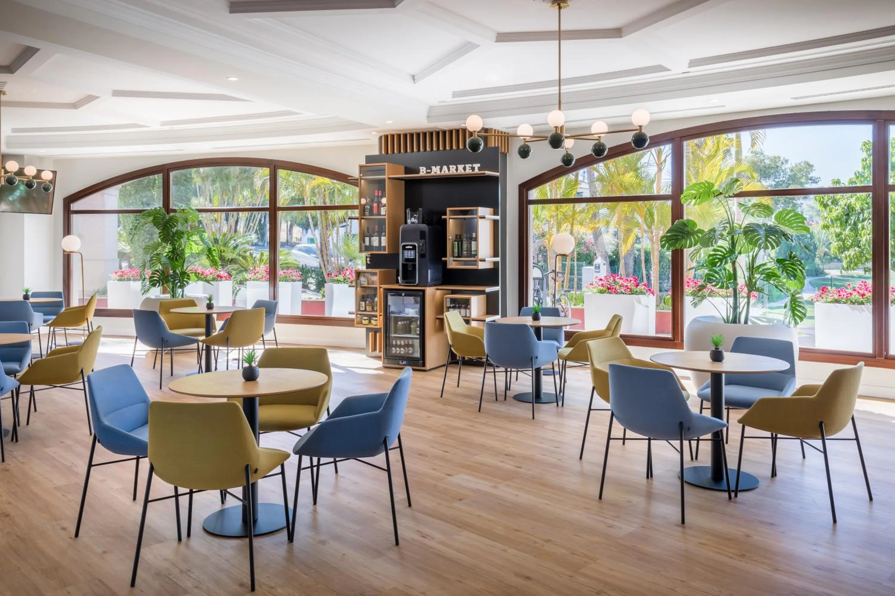 Lounge or bar in Barceló Marbella