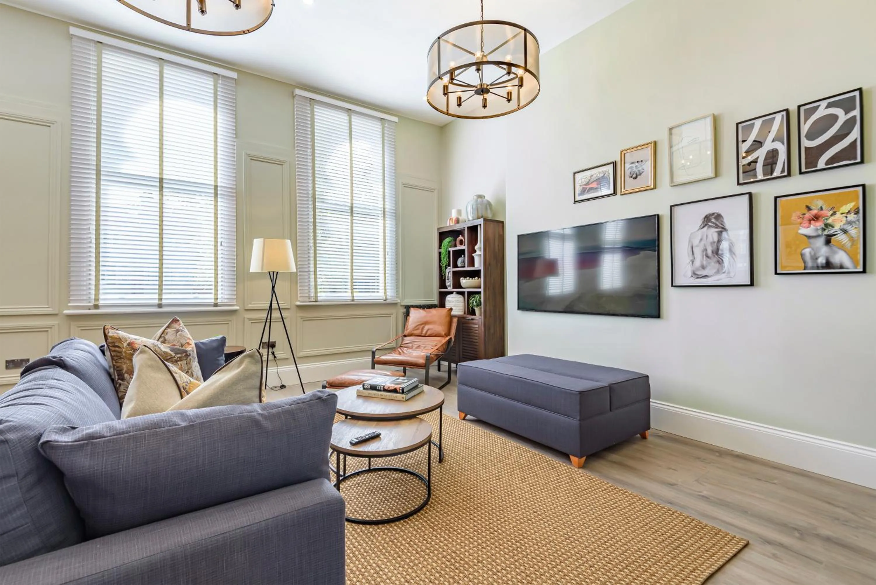 TV and multimedia in Oak & Poppy