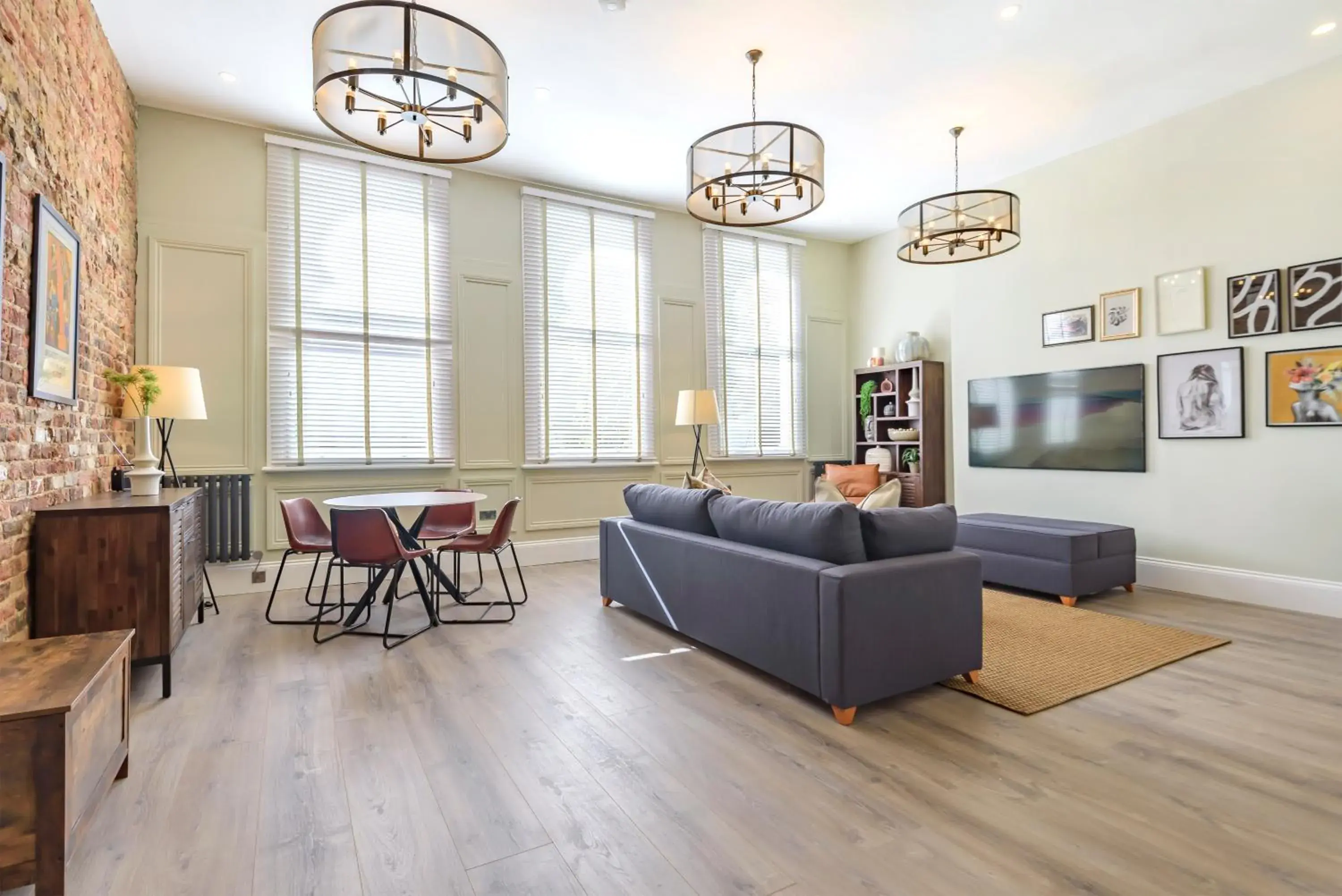 Oak & Poppy Oak & Poppy