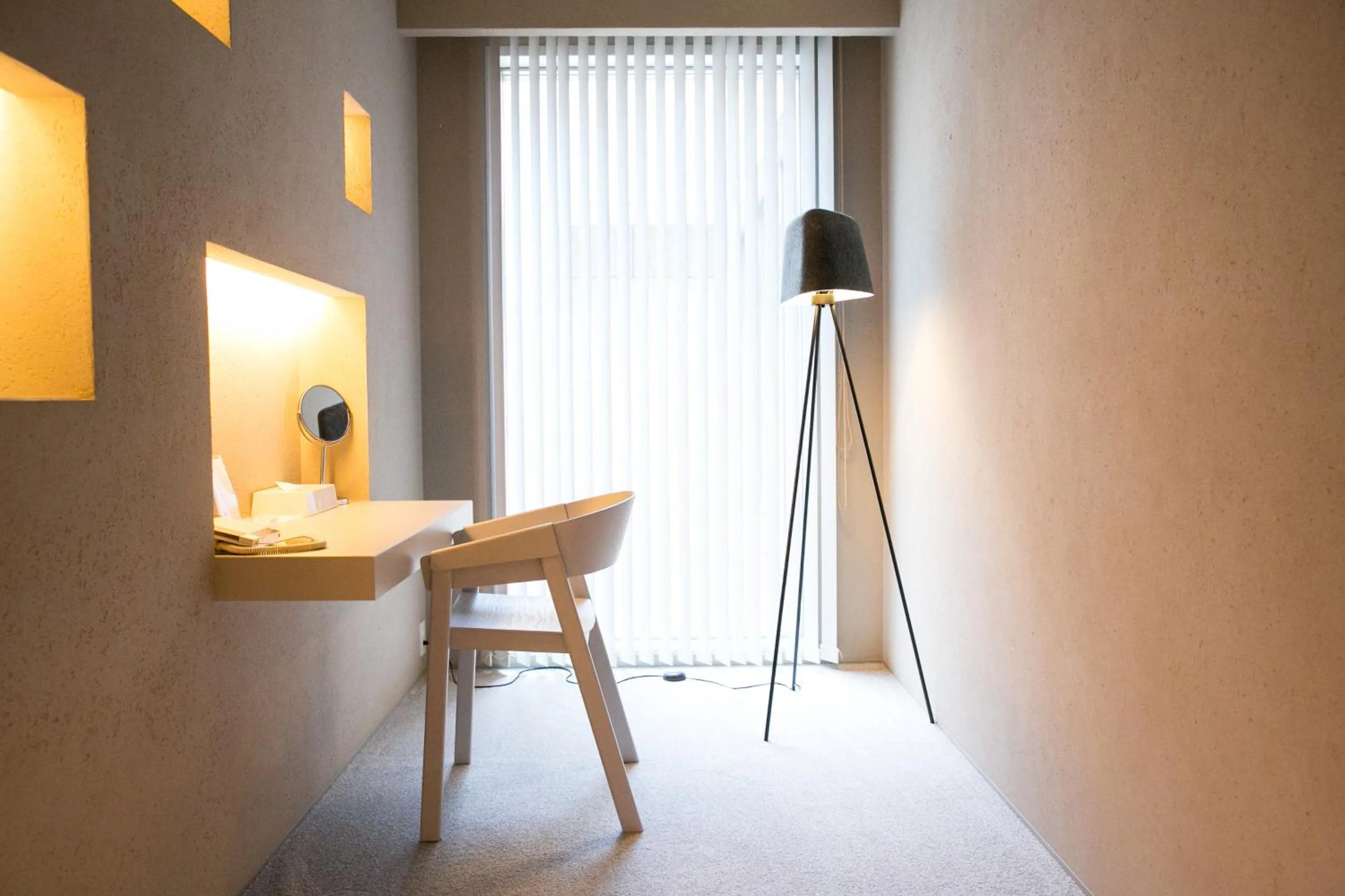 Photo of the whole room in The Screen