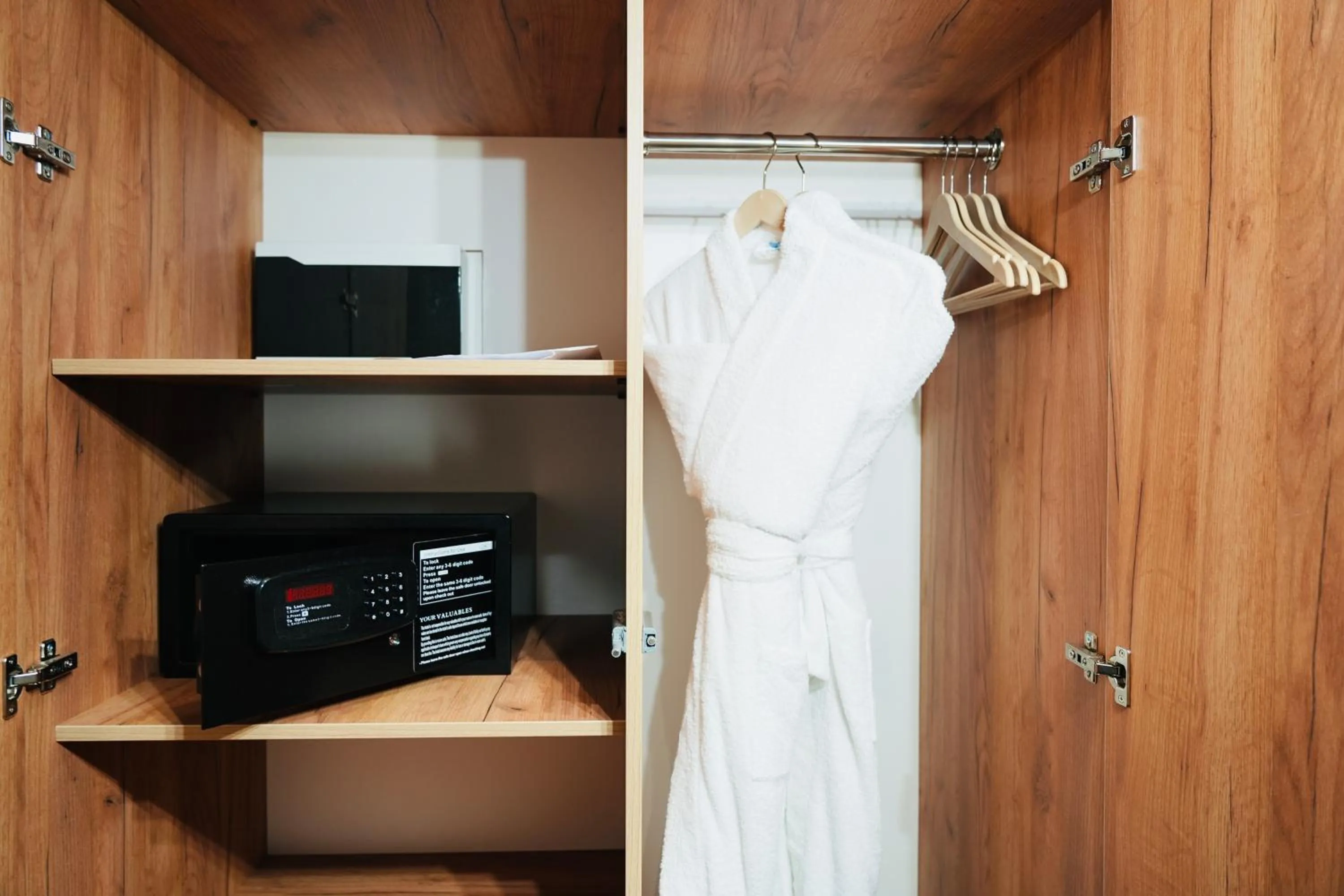 safe in Garnet Hotel Tashkent