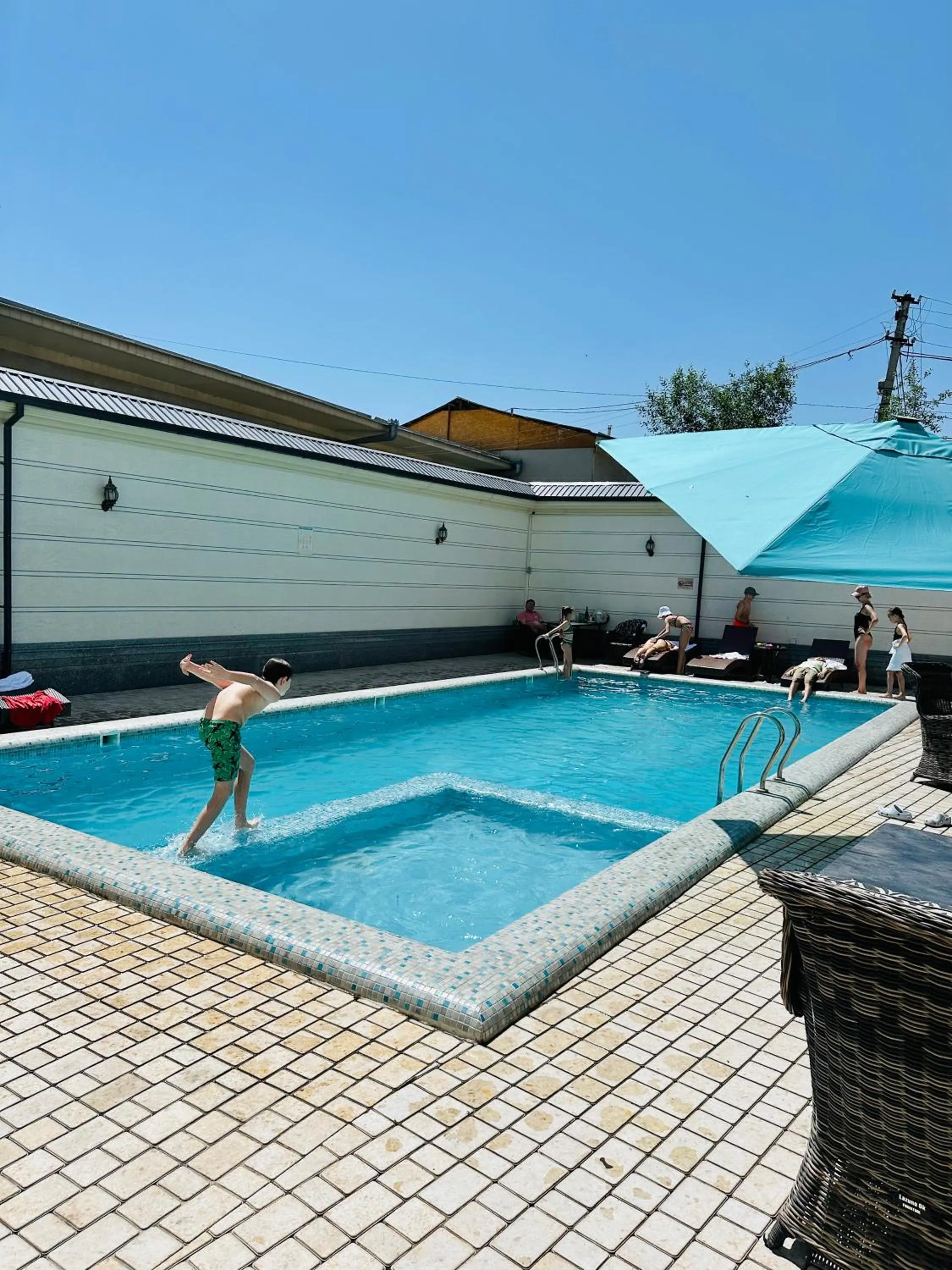 Day in Garnet Hotel Tashkent