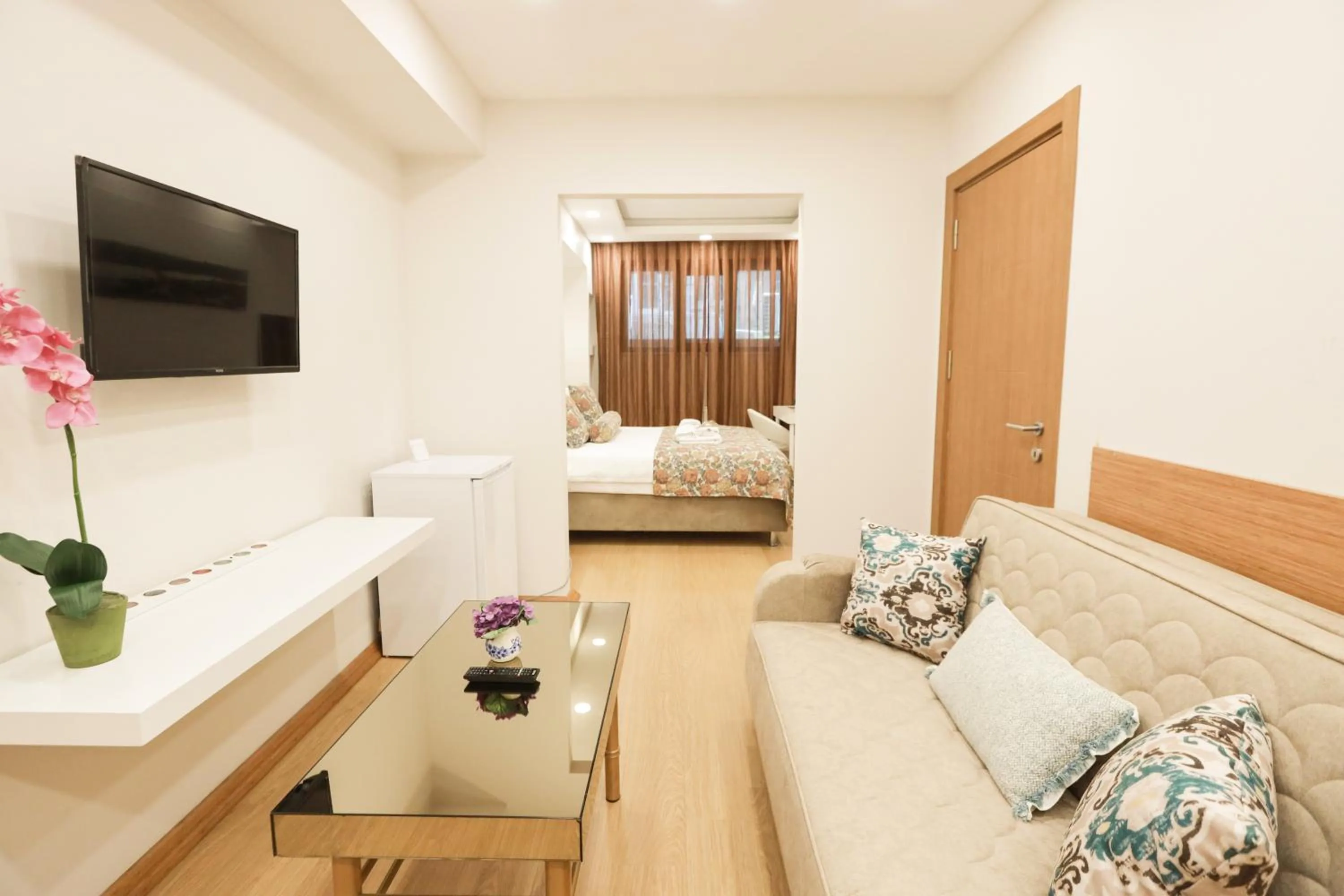 Communal lounge/ TV room, Bed in Wame Suite Hotel Nisantasi