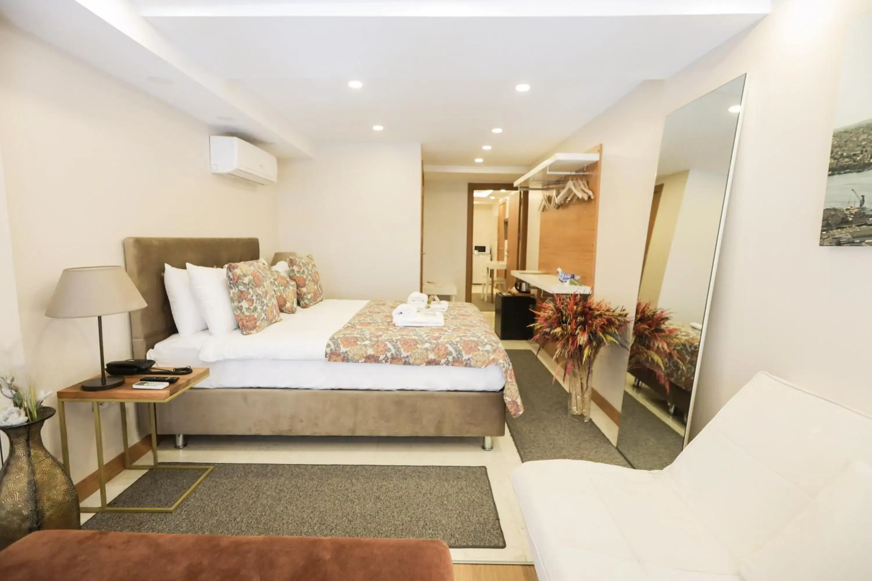 Two-Bedroom Suite in Wame Suite Hotel Nisantasi Two-Bedroom Suite in Wame Suite Hotel Nisantasi