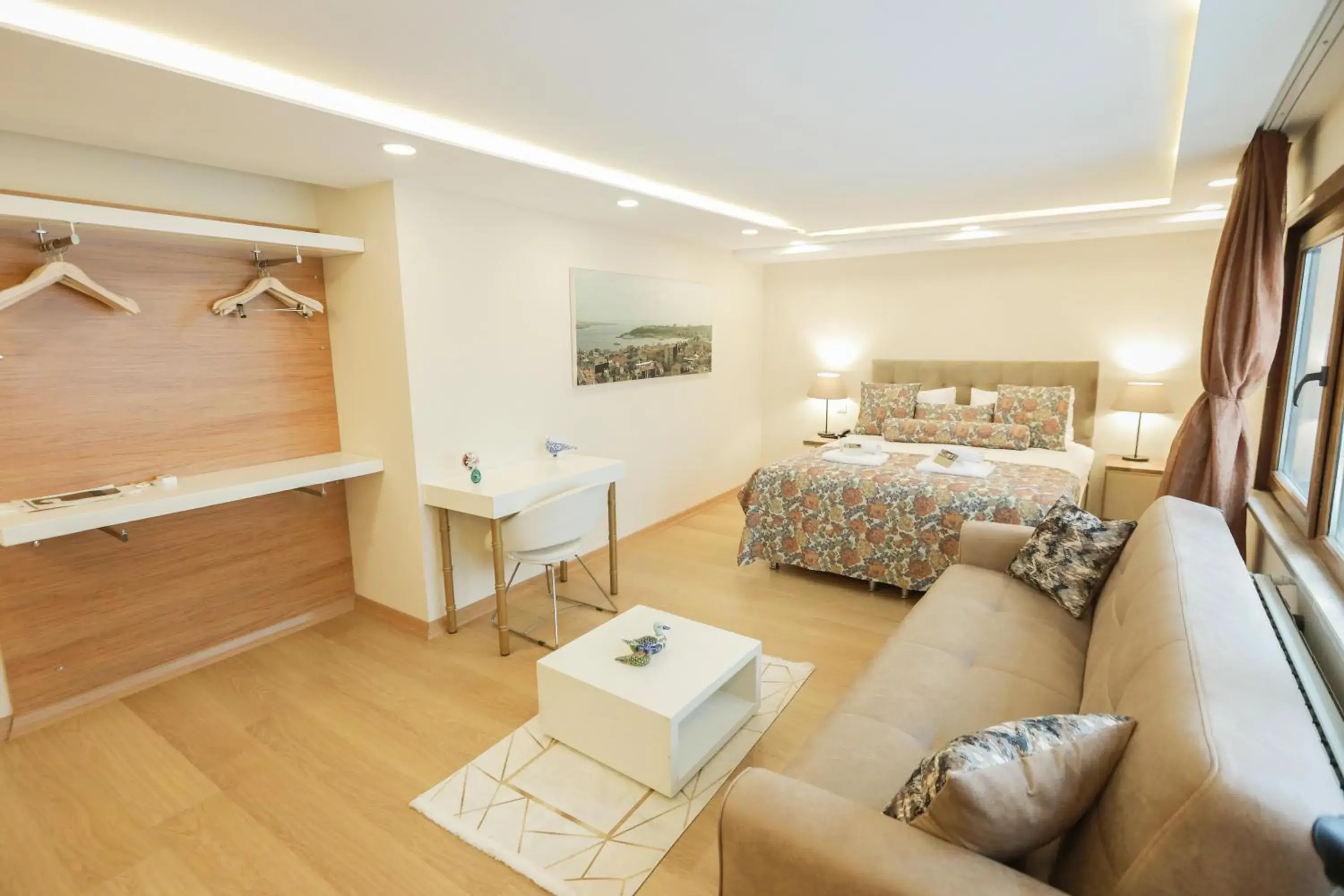 Comfort Quadruple Room in Wame Suite Hotel Nisantasi Comfort Quadruple Room in Wame Suite Hotel Nisantasi