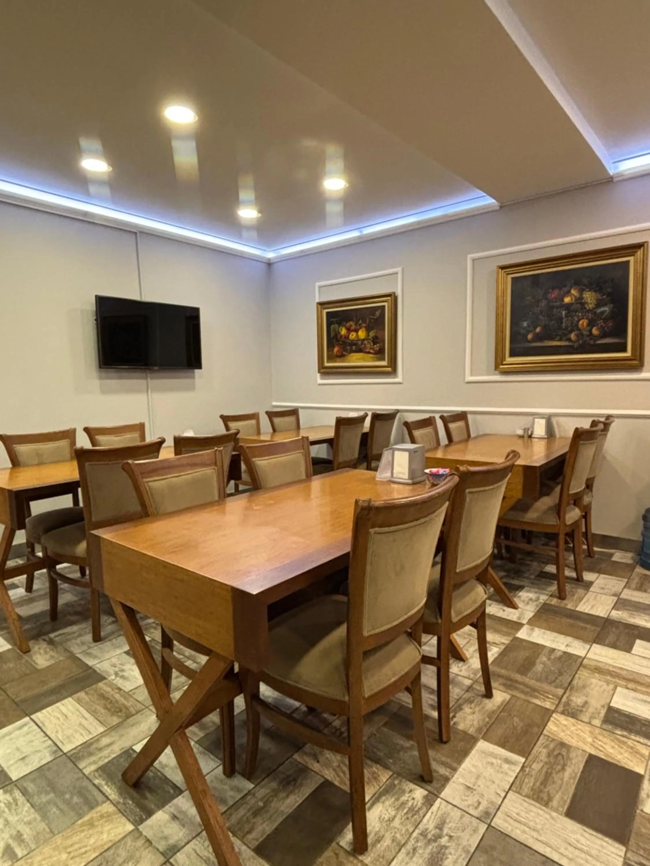 Restaurant/places to eat in Wame Suite Hotel Nisantasi