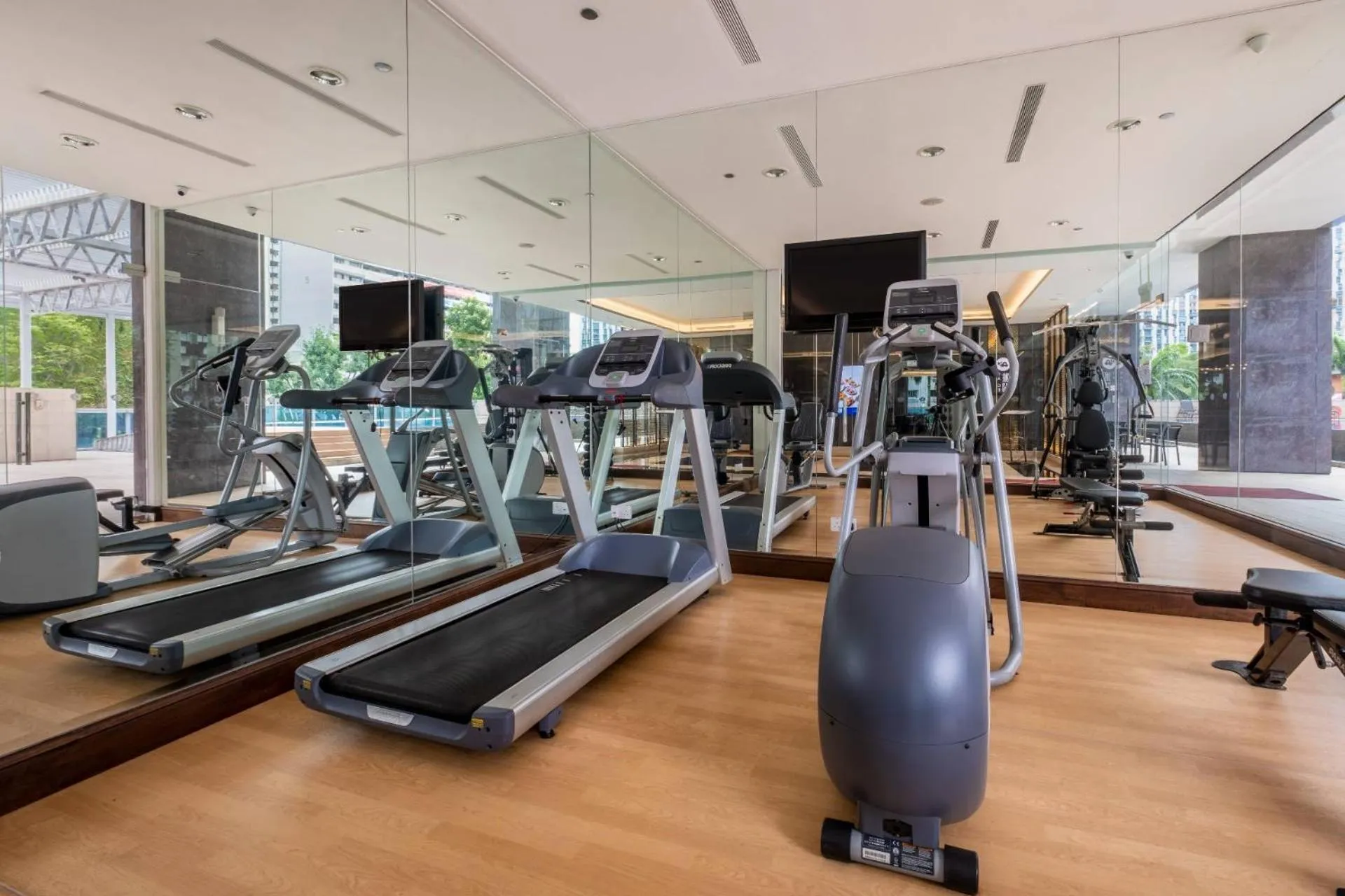 Fitness centre/facilities in Orchid Hotel