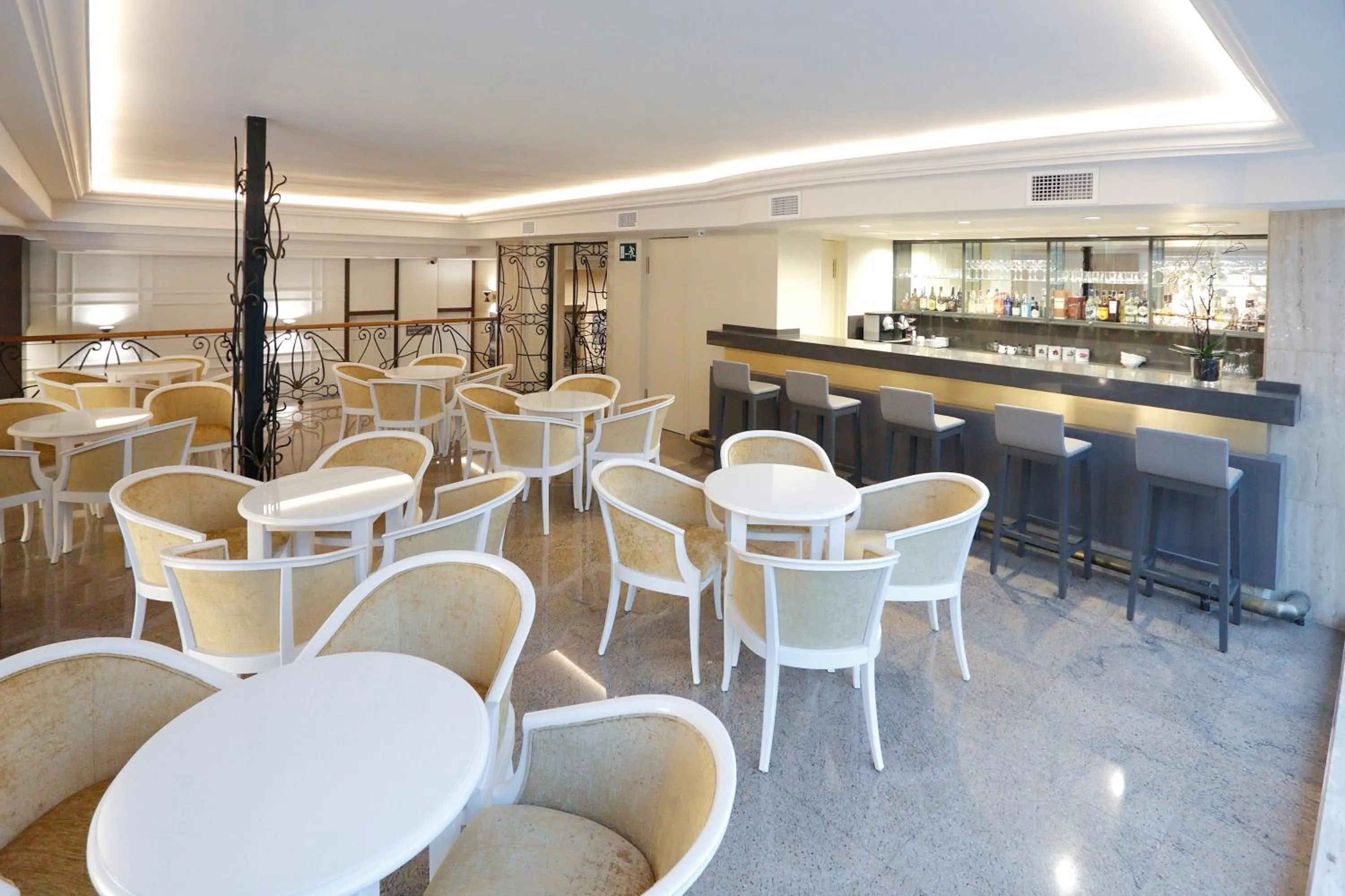 Restaurant/places to eat in Sercotel Alfonso XIII