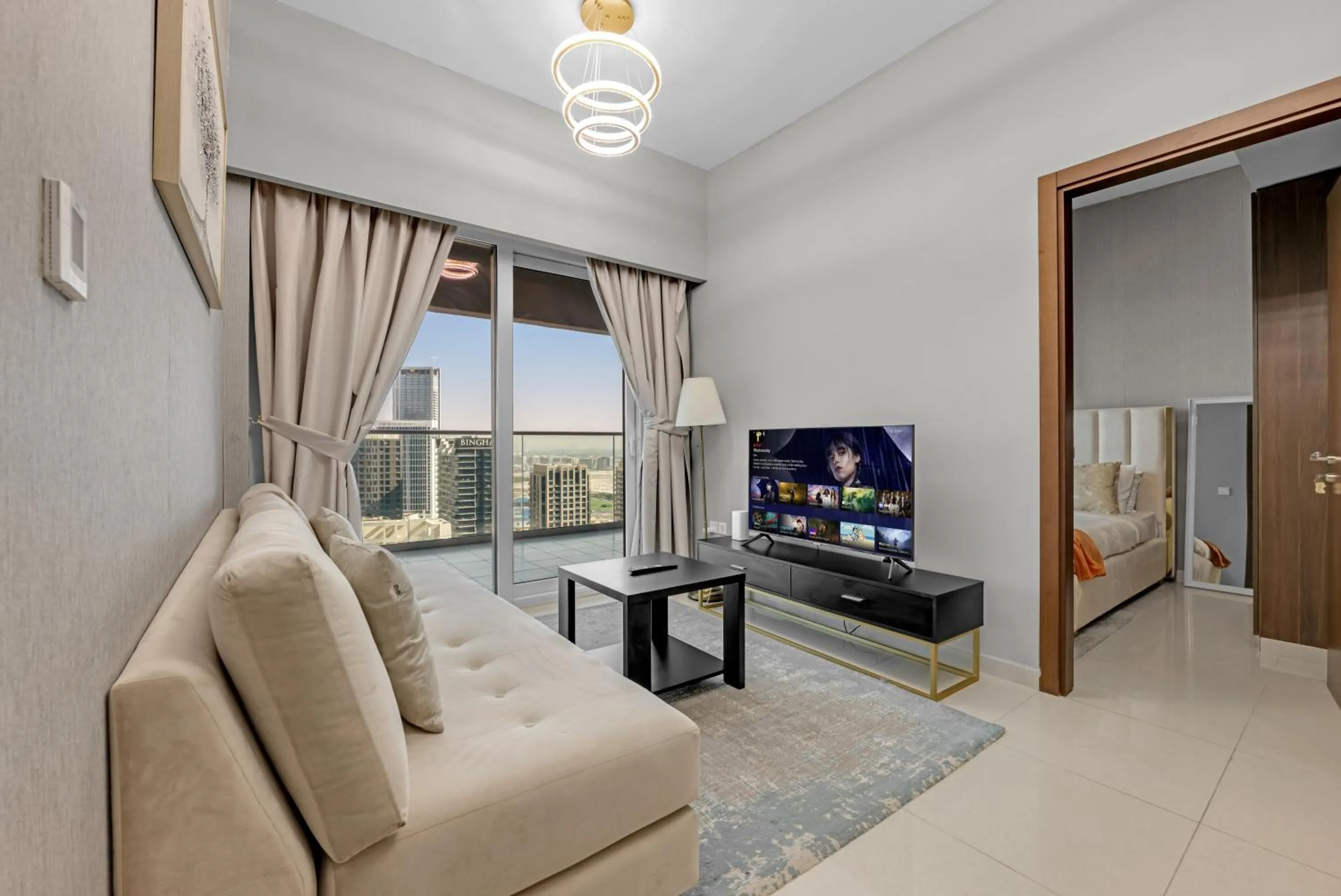 Communal lounge/ TV room in Wonderful Reva Aparthotel Downtown