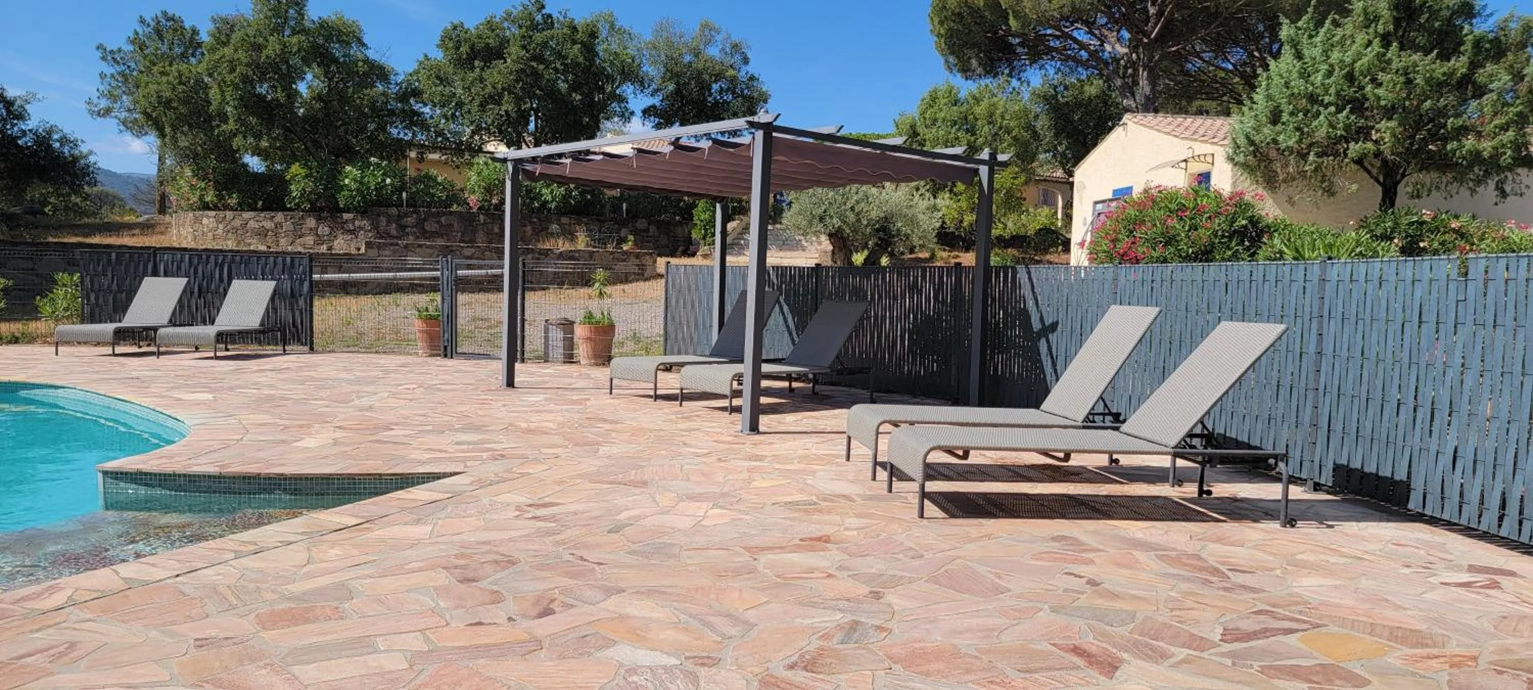 Swimming pool in Le Mas du Rouquan