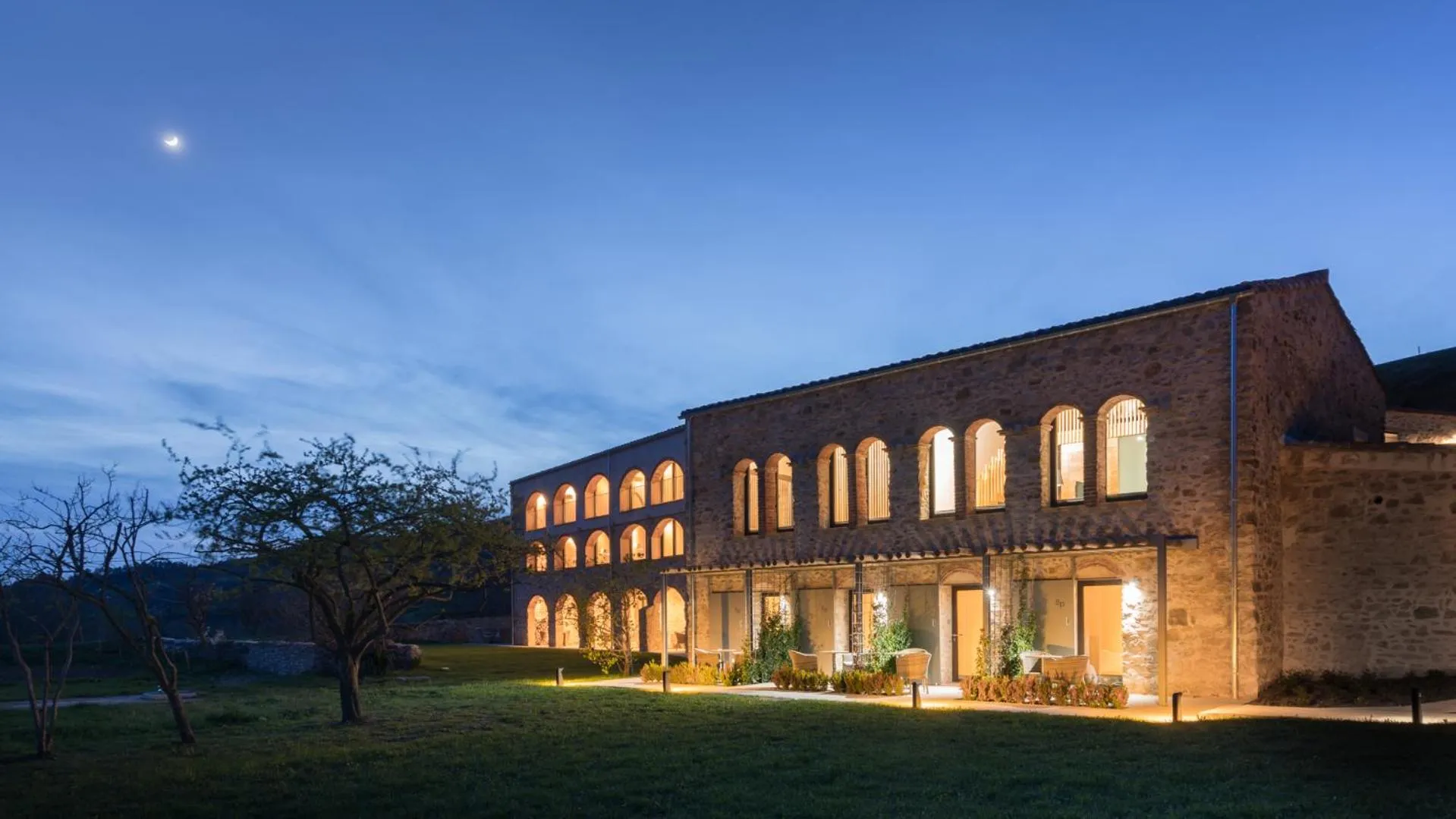 Facade/entrance in Les Planes del Grau