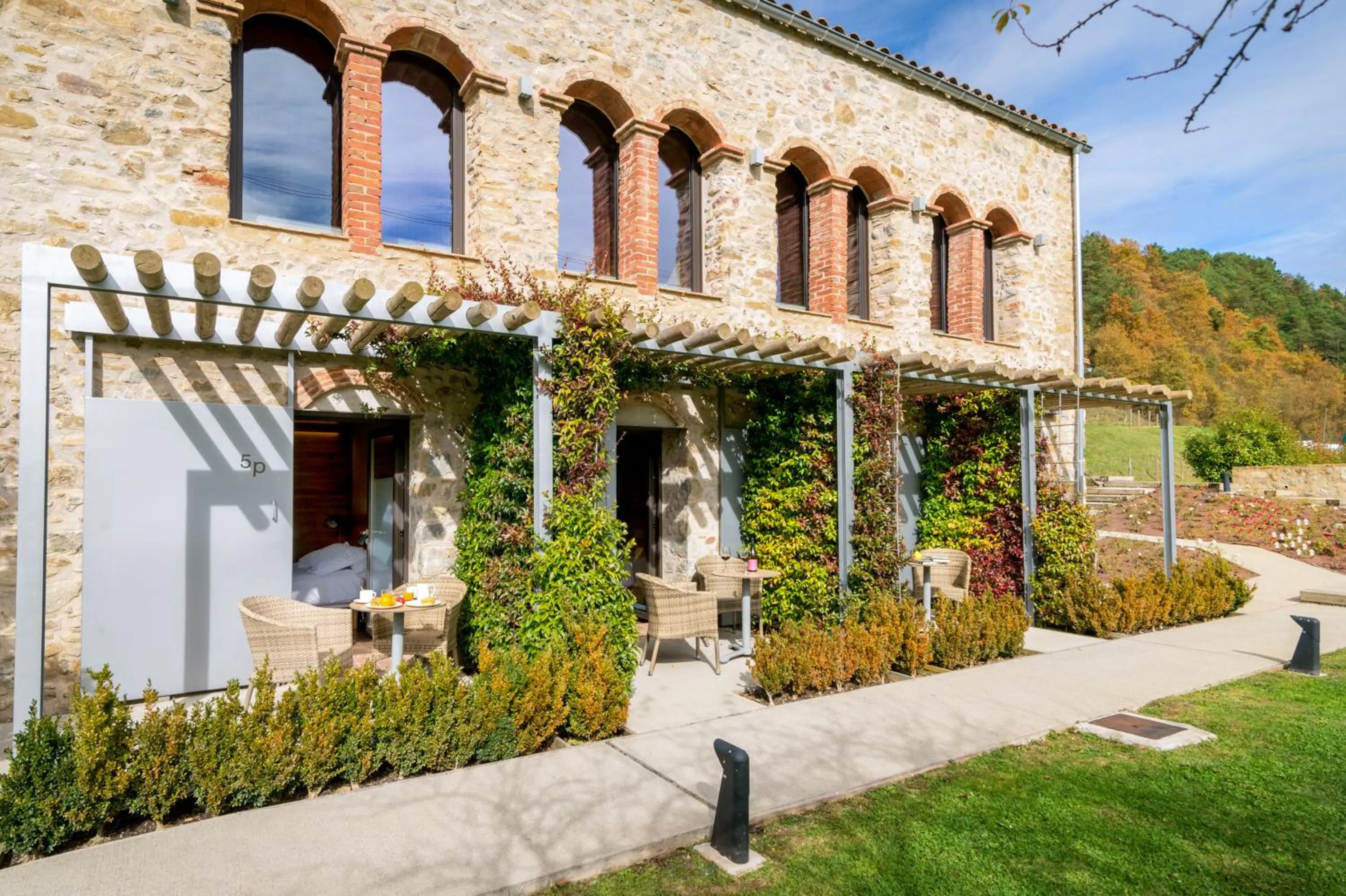 Property building in Les Planes del Grau