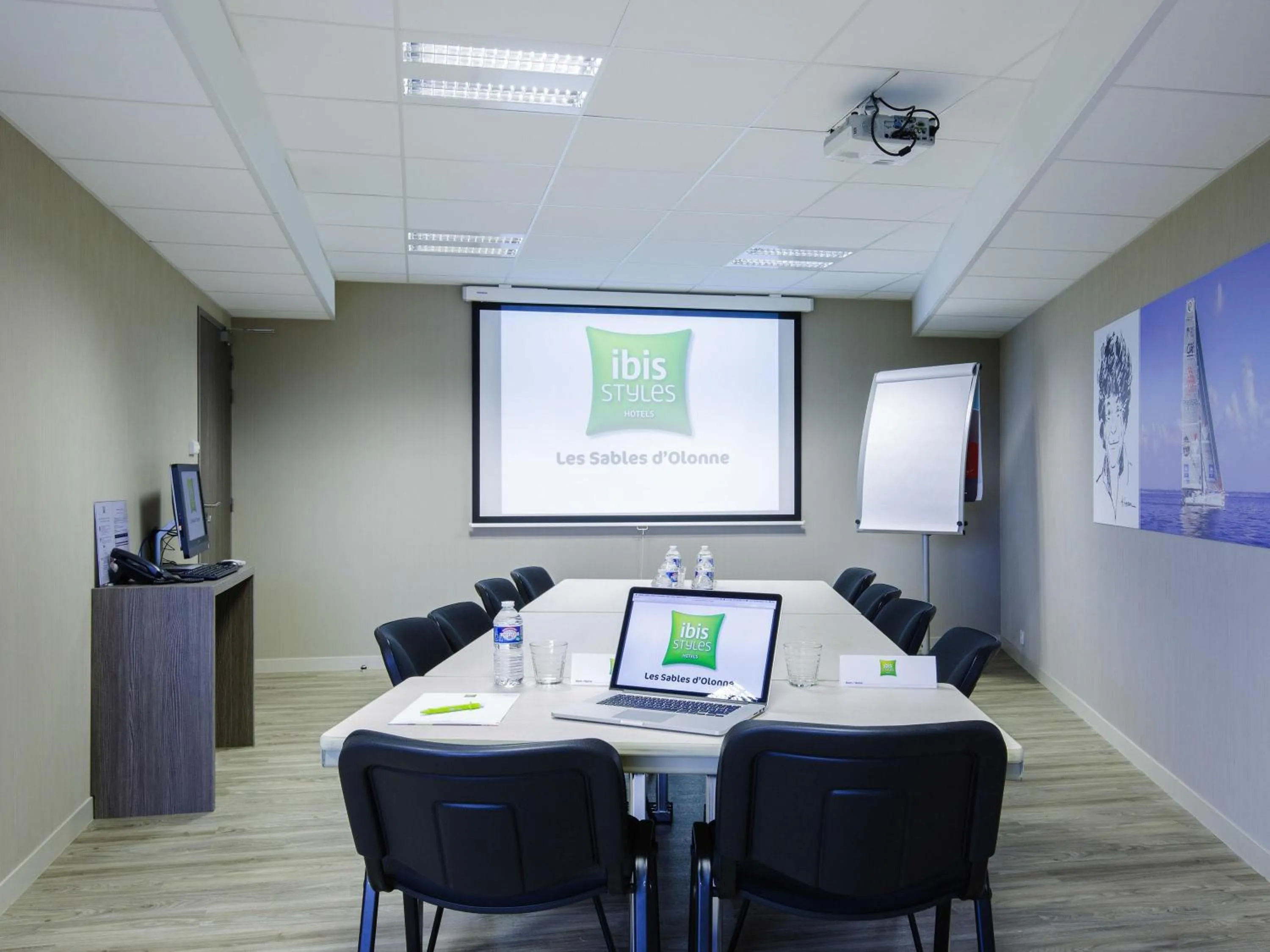 Meeting/conference room in ibis Styles Les Sables Olonne