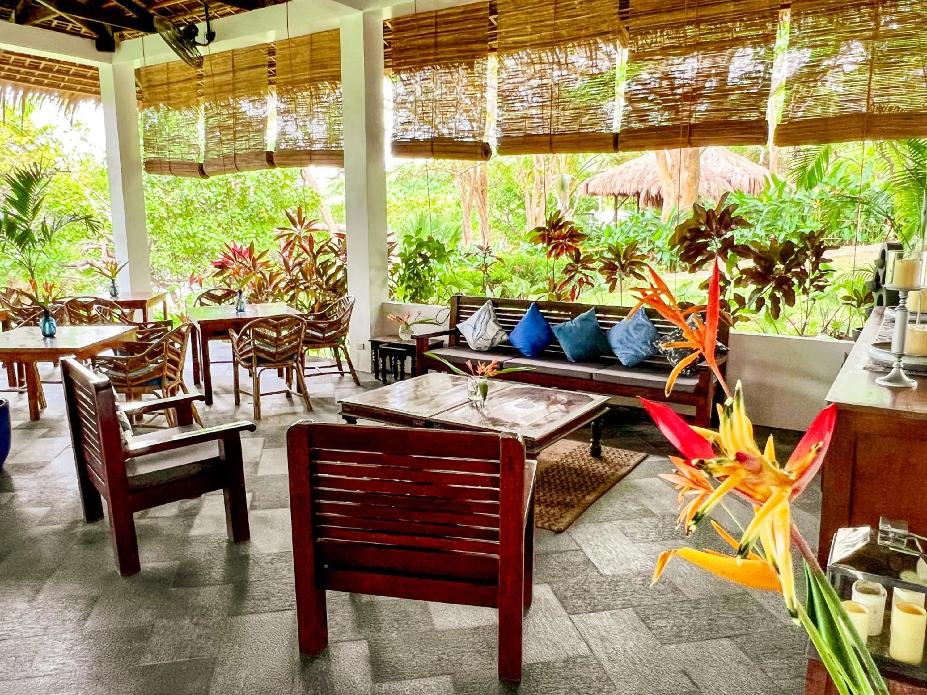 Restaurant/places to eat in The Dream Beach Resort