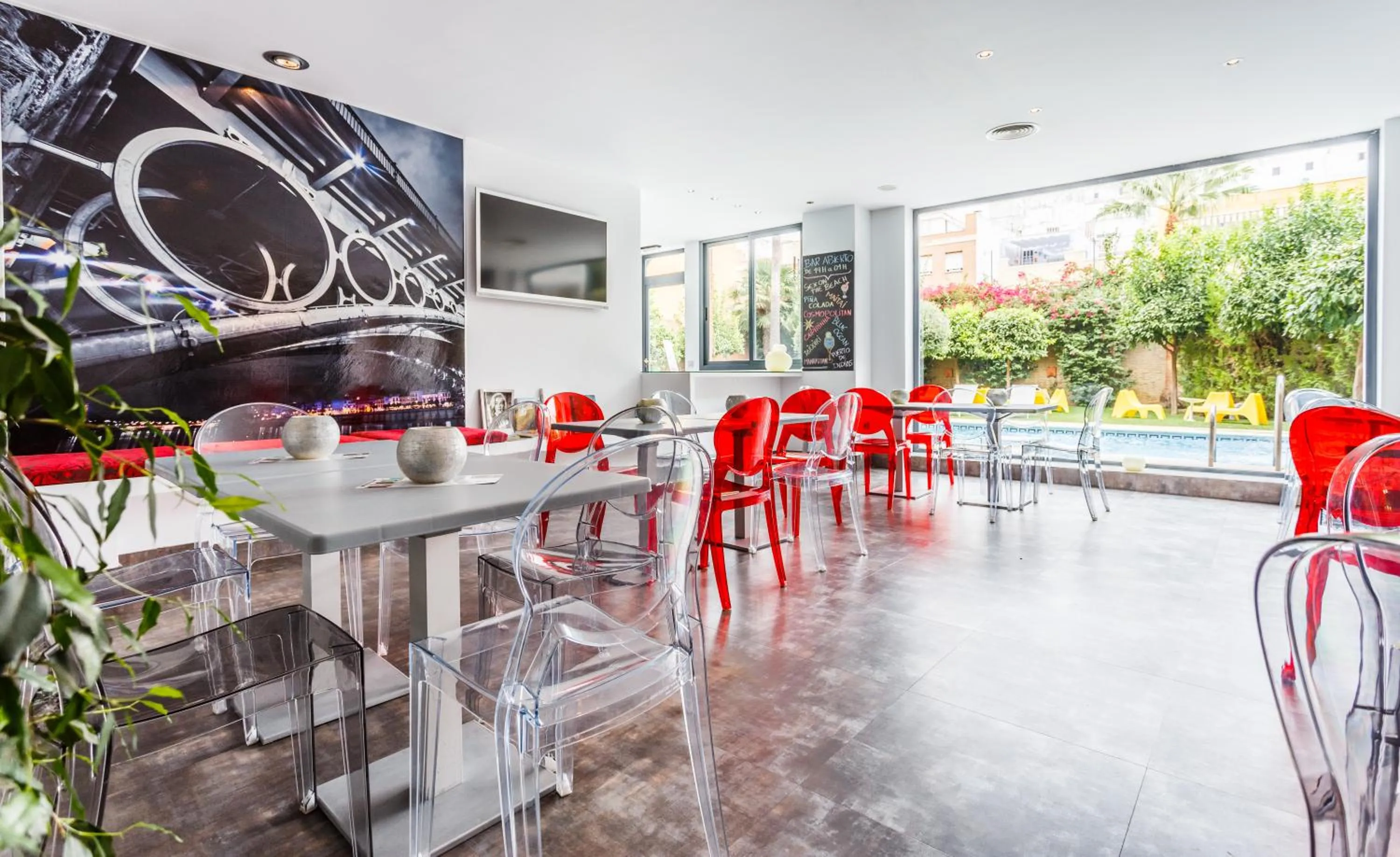 Lounge or bar in AACR Hotel Monteolivos