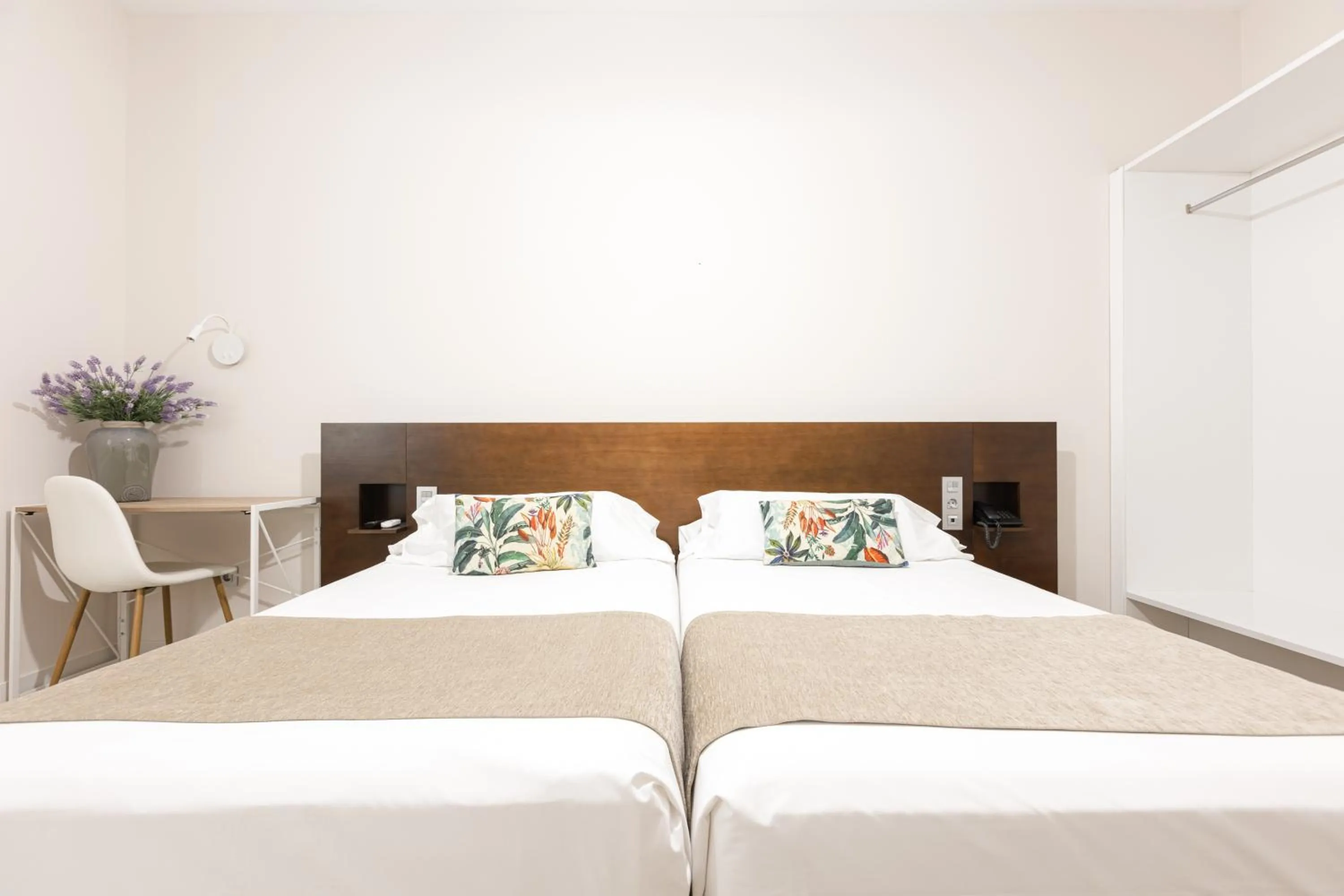 Bed in AACR Hotel Monteolivos