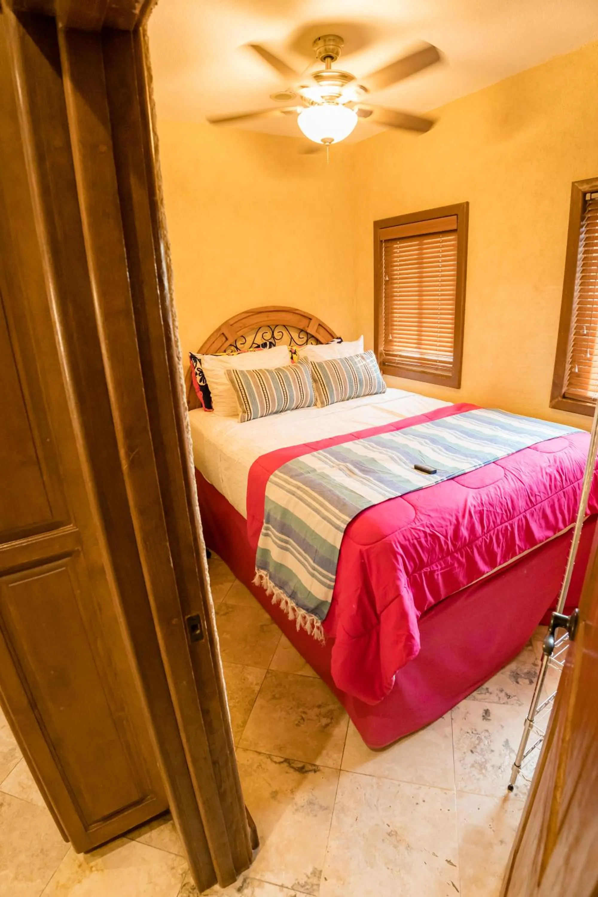 Bed in Cabo's Hidden Gem! Steps to the Marina or Beach
