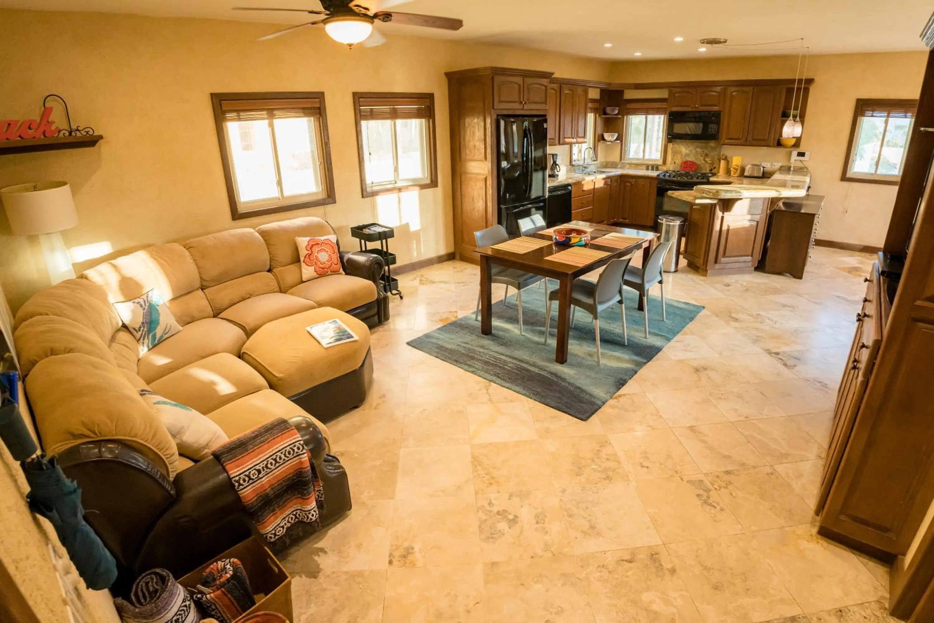 Cabo's Hidden Gem! Steps to the Marina or Beach