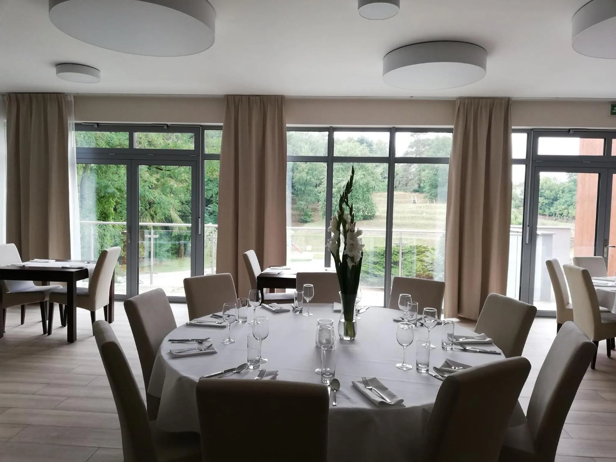 Restaurant/places to eat in Wielspin Puszczykowo