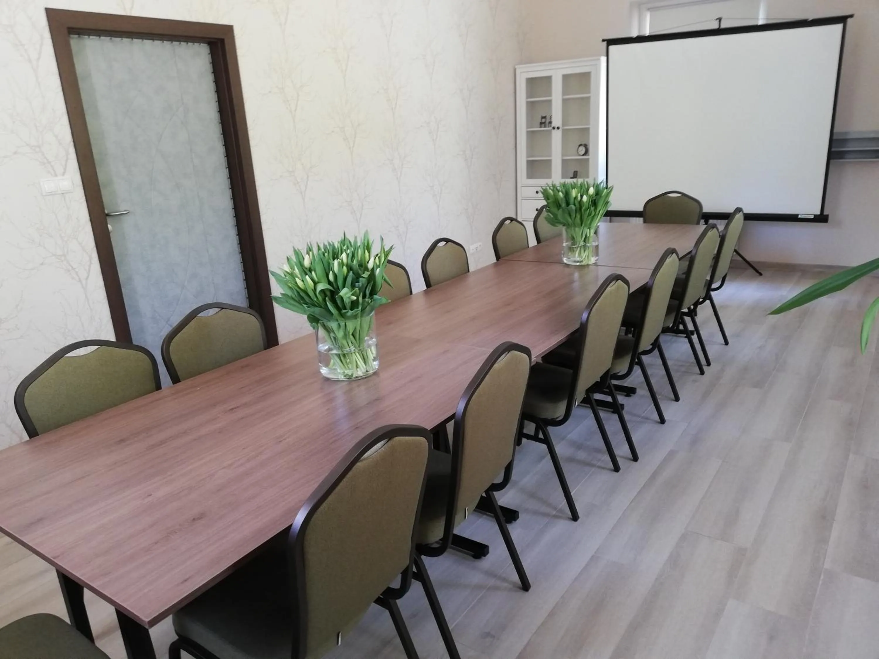 Business facilities in Wielspin Puszczykowo