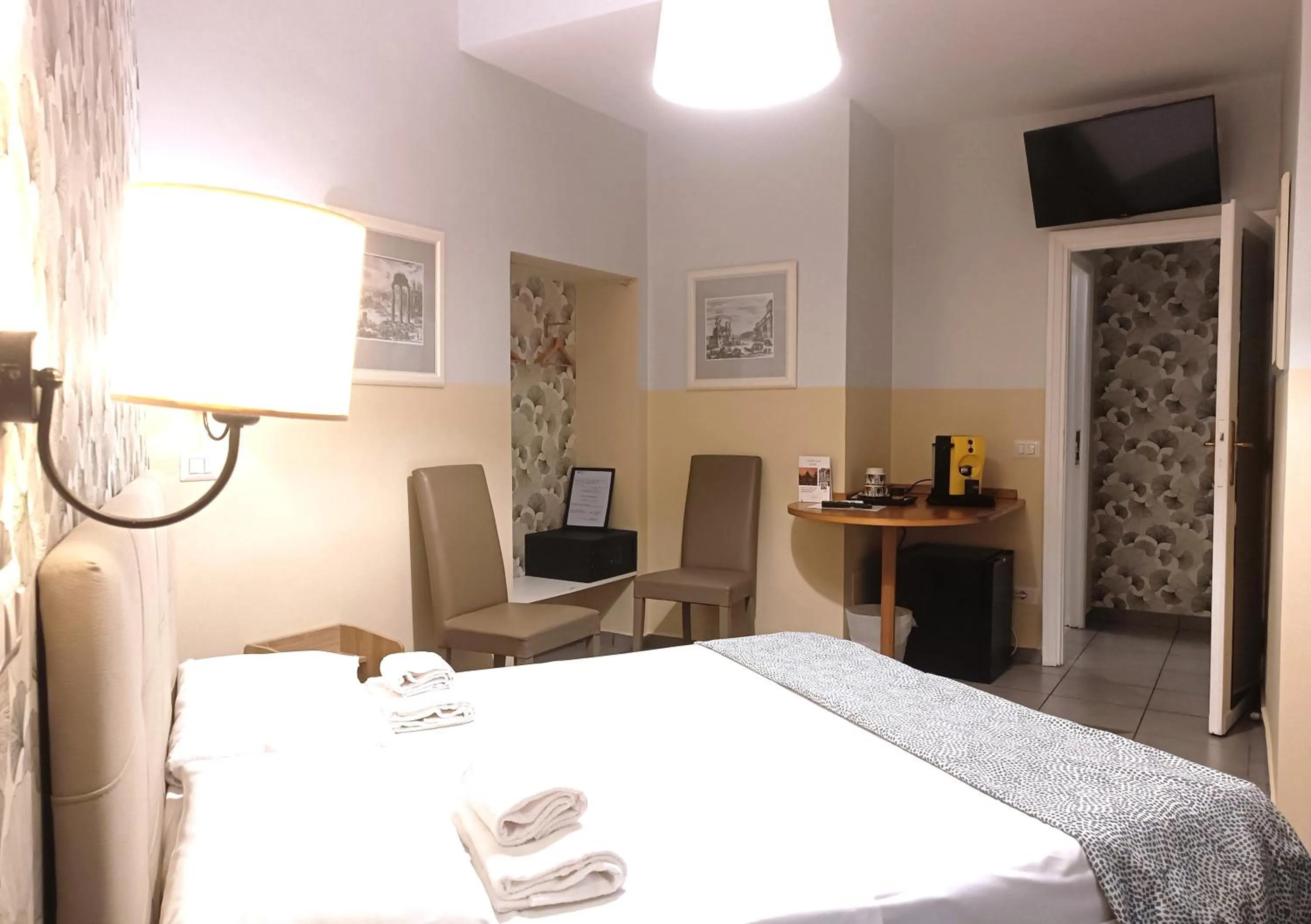 Bed in Sweet Dreams Roma