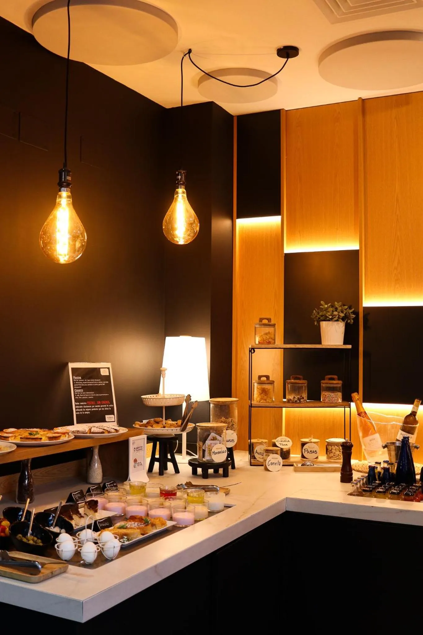 Breakfast in Silken Juan de Austria