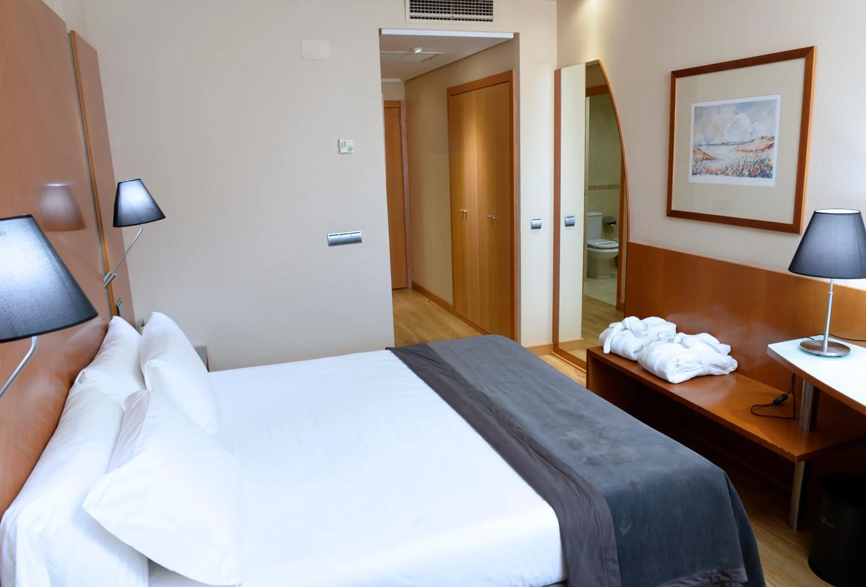 Bedroom, Bed in Silken Juan de Austria