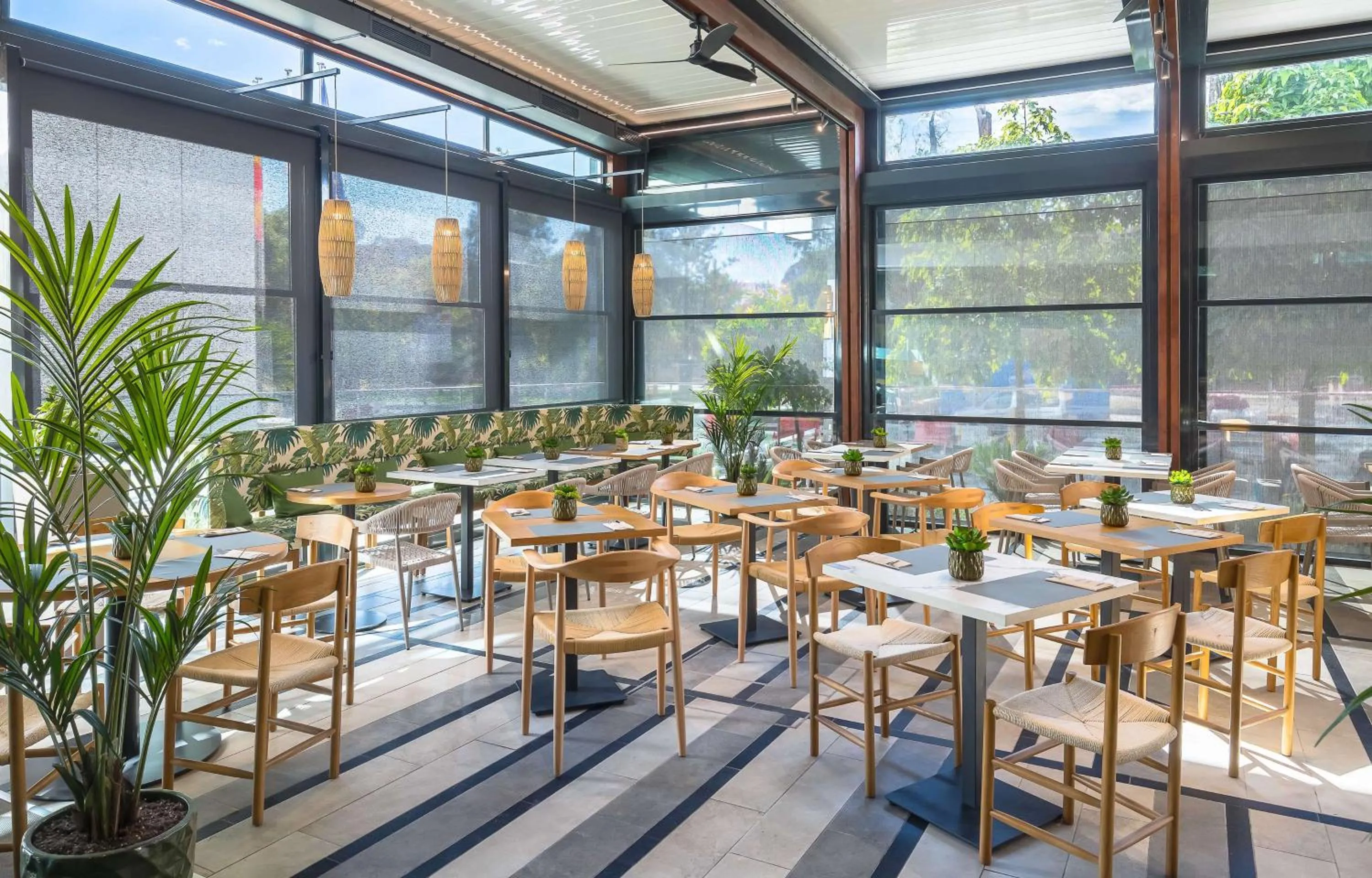 Restaurant/places to eat in Barceló Murcia Siete Coronas