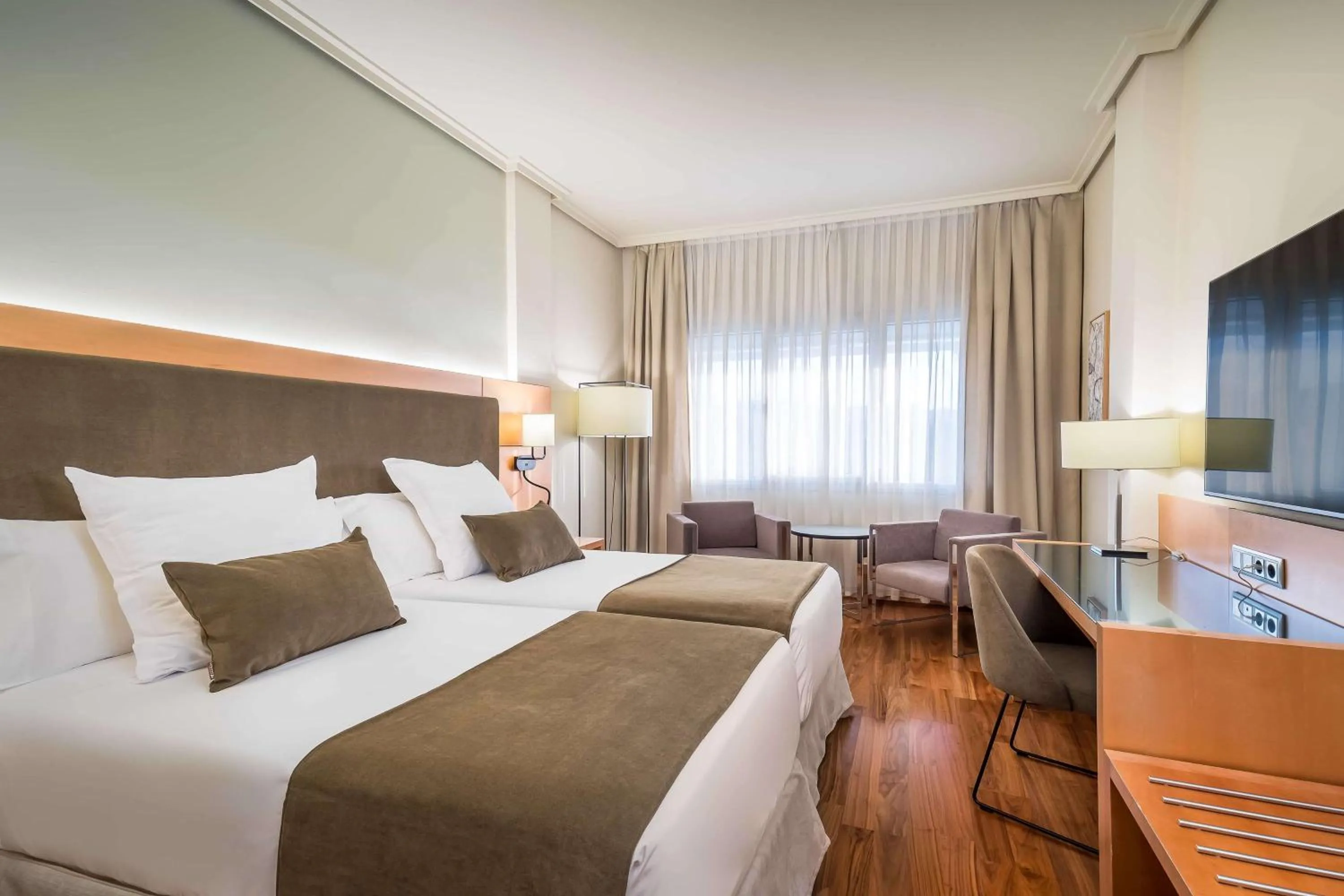 Bedroom, Bed in Barceló Murcia Siete Coronas