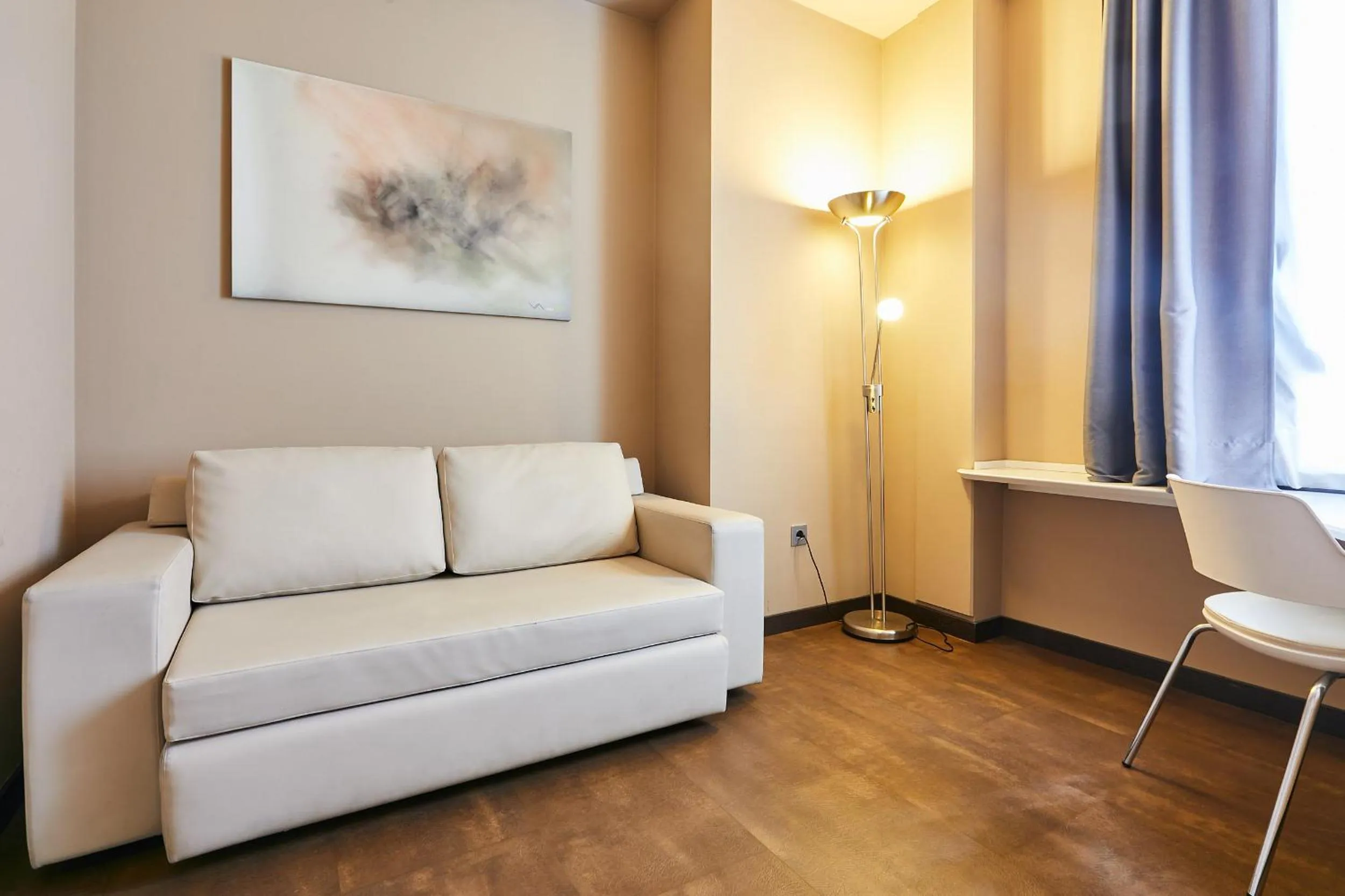 Photo of the whole room in Silken Monumental Naranco