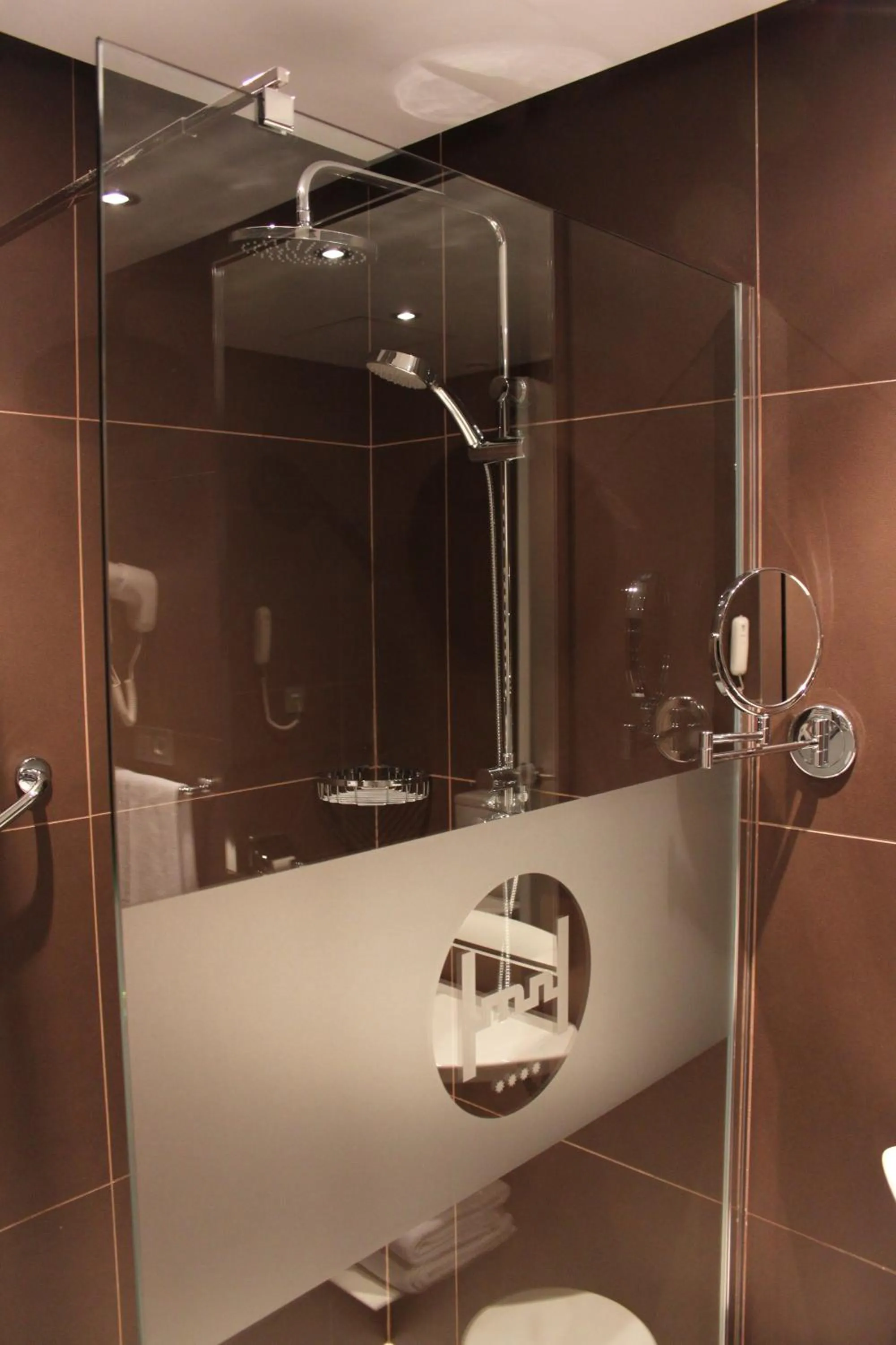 Bathroom in Silken Monumental Naranco