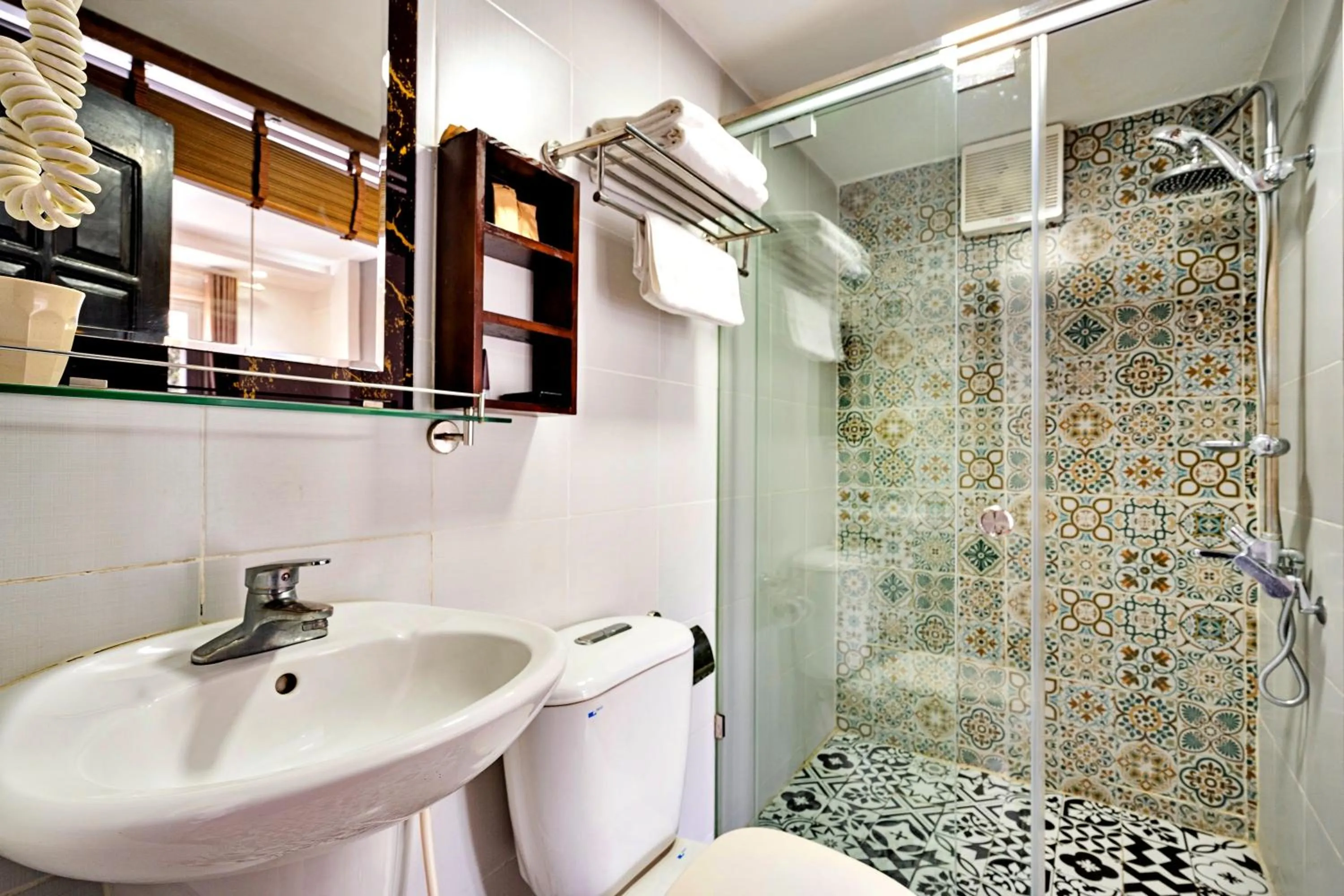 HANZ Ami Central Hotel