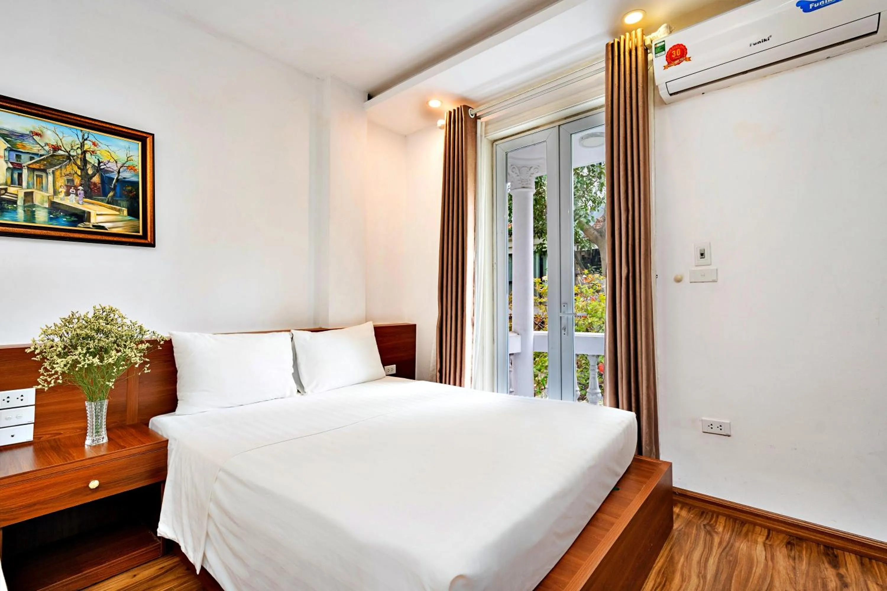 Bed in HANZ Ami Central Hotel