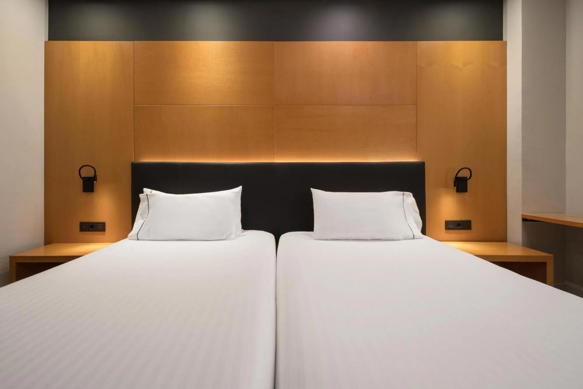 Photo of the whole room, Bed in Eurostars Al-Ándalus Palace