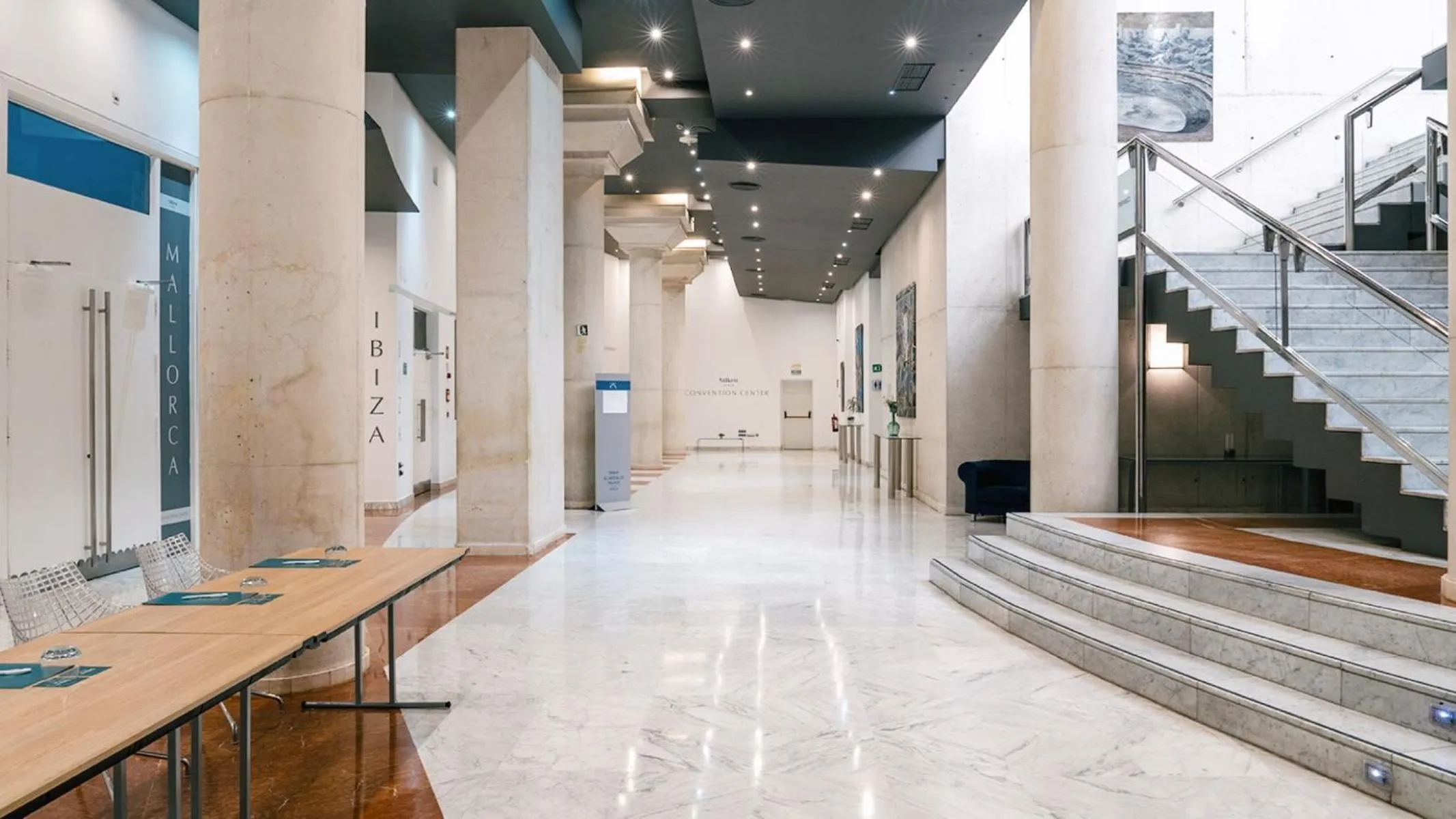 Meeting/conference room in Silken Al-Andalus Palace