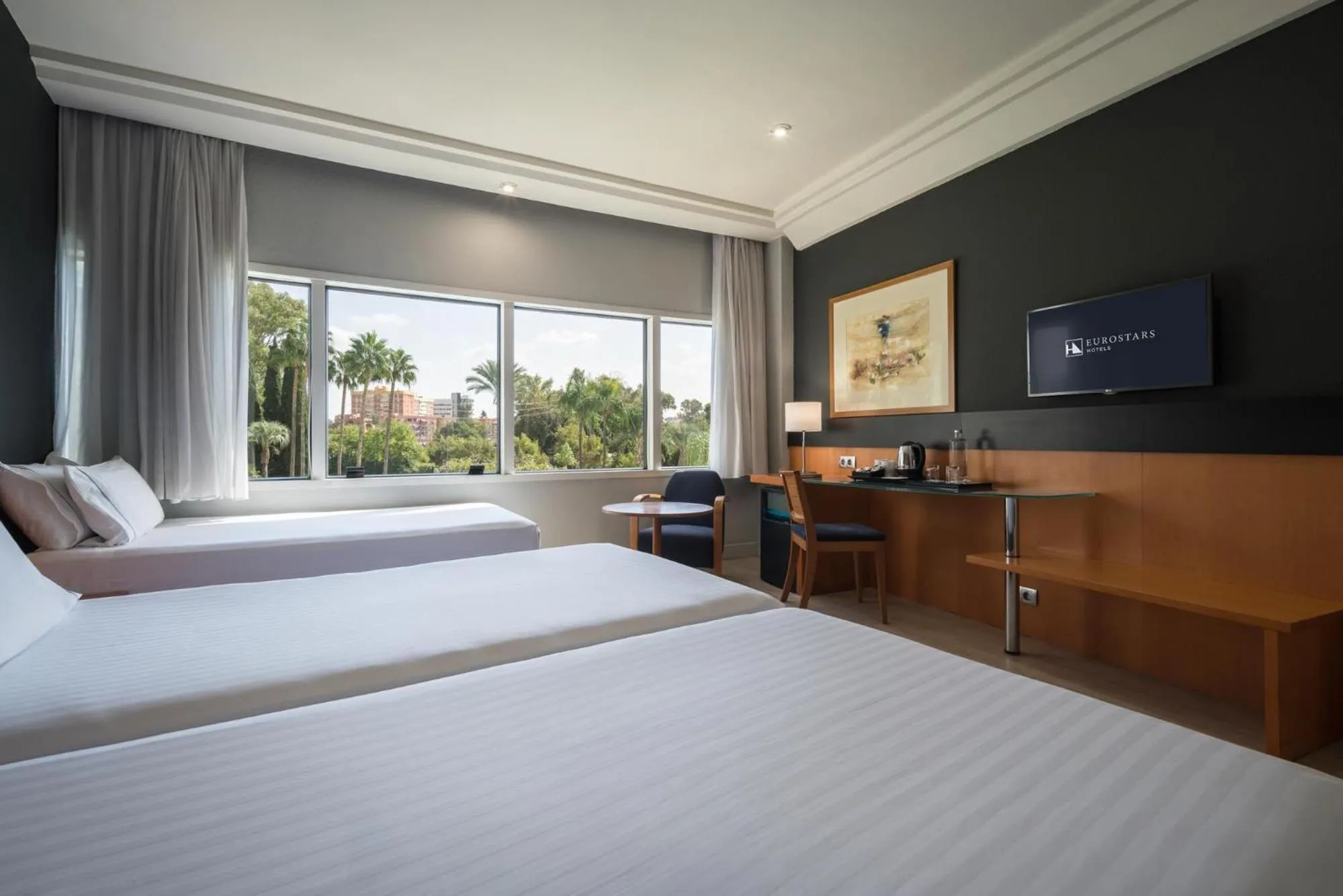 Bed in Eurostars Al-Ándalus Palace