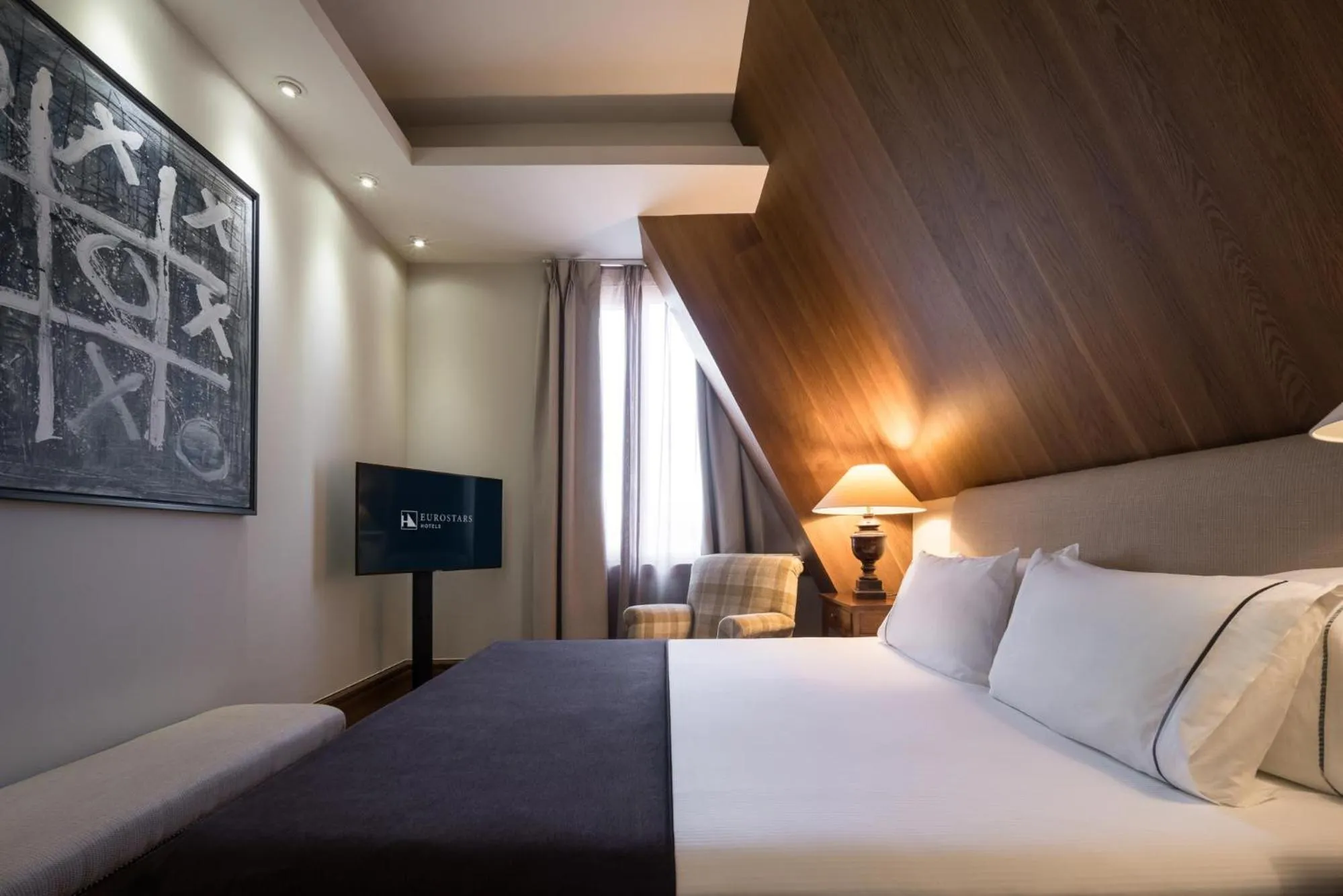 Photo of the whole room, Bed in Eurostars Al-Ándalus Palace