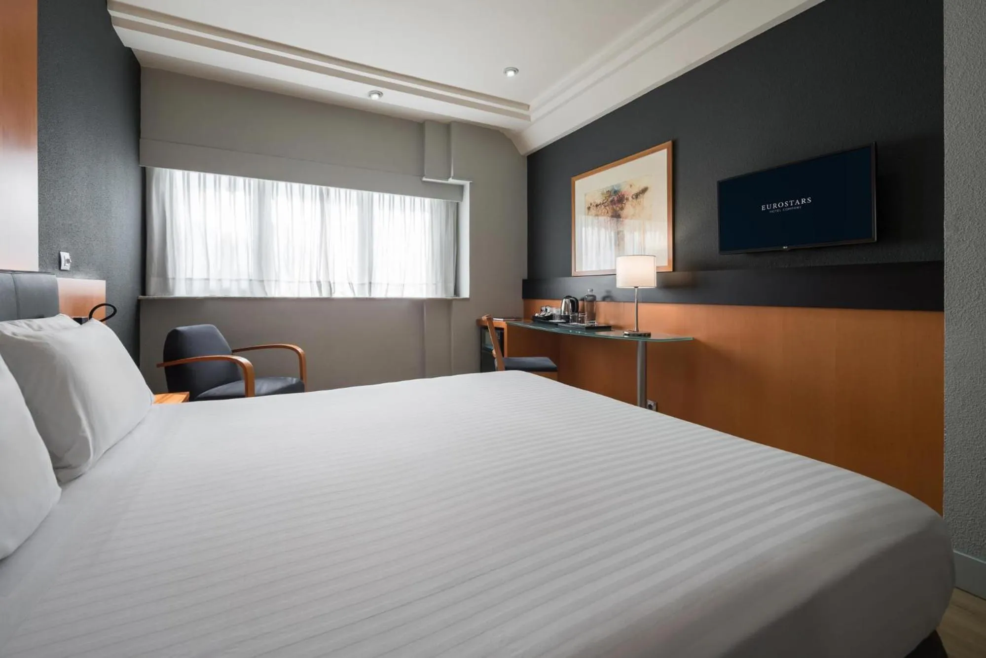 Photo of the whole room, Bed in Eurostars Al-Ándalus Palace