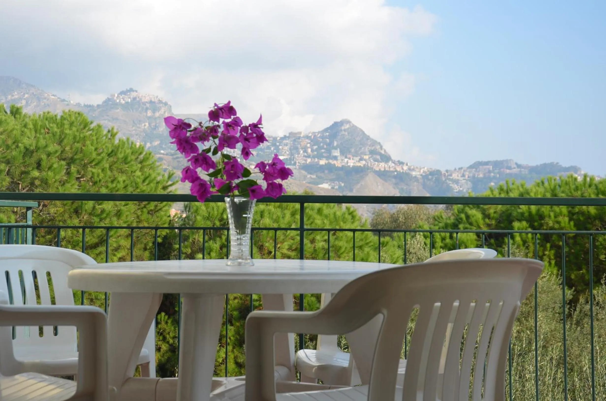 Mountain view in Villa Collina