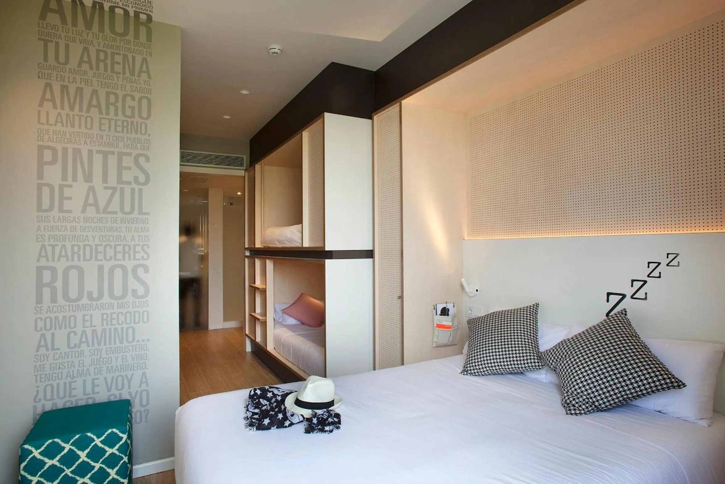 Bedroom, Bed in TOC Hostel Barcelona